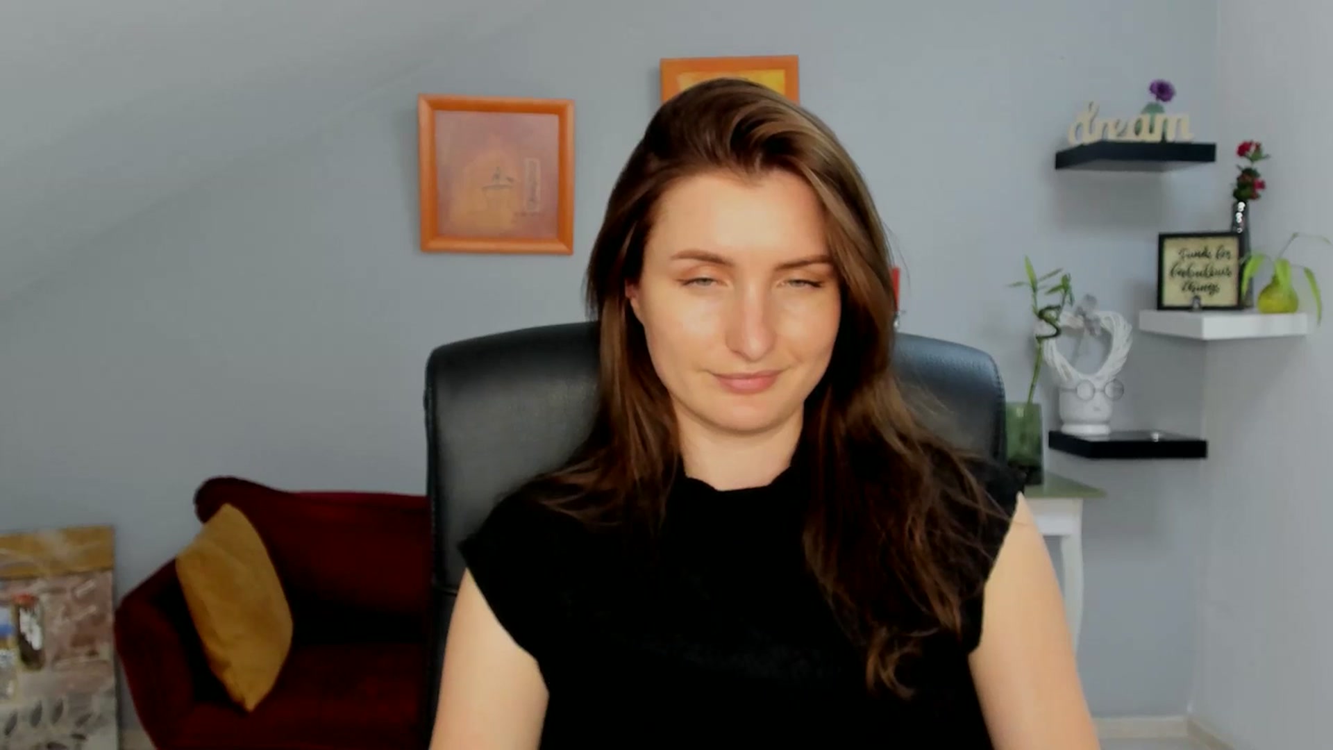 Gallery image thumbnail from EmilysBack's myfreecams stream on, 07/23/2025, 18:07 image 20 of 20