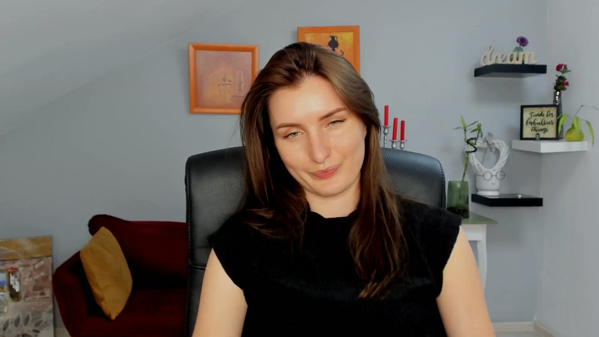 Gallery image thumbnail from EmilysBack's myfreecams stream on, 07/23/2025, 18:07 image 17 of 20