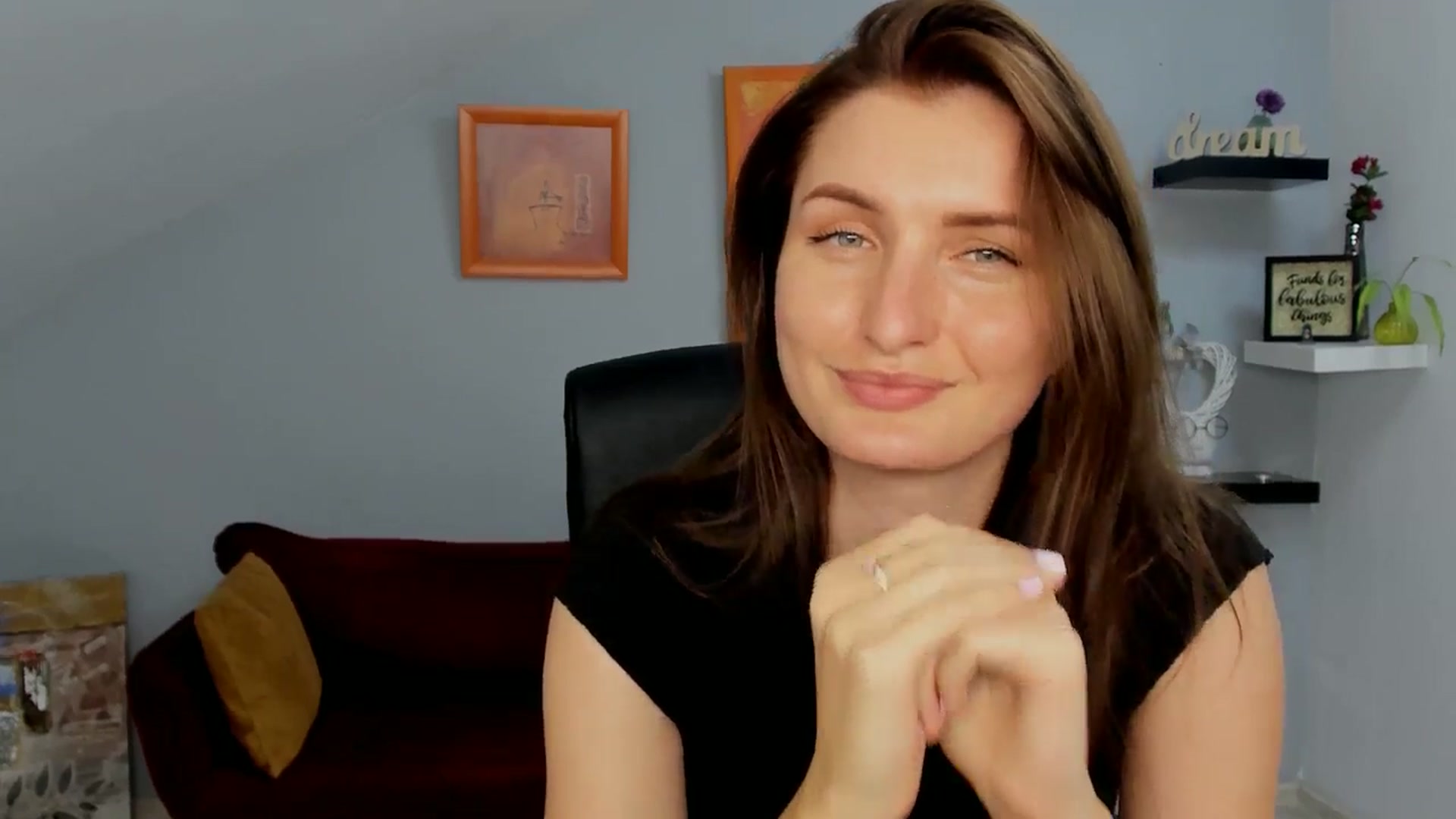 Gallery image thumbnail from EmilysBack's myfreecams stream on, 07/23/2025, 18:07 image 12 of 20