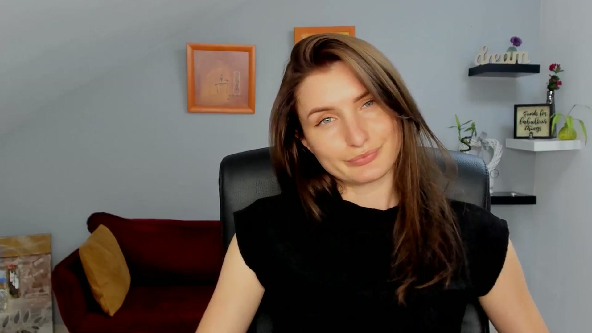 Gallery image thumbnail from EmilysBack's myfreecams stream on, 07/23/2025, 18:07 image 5 of 20