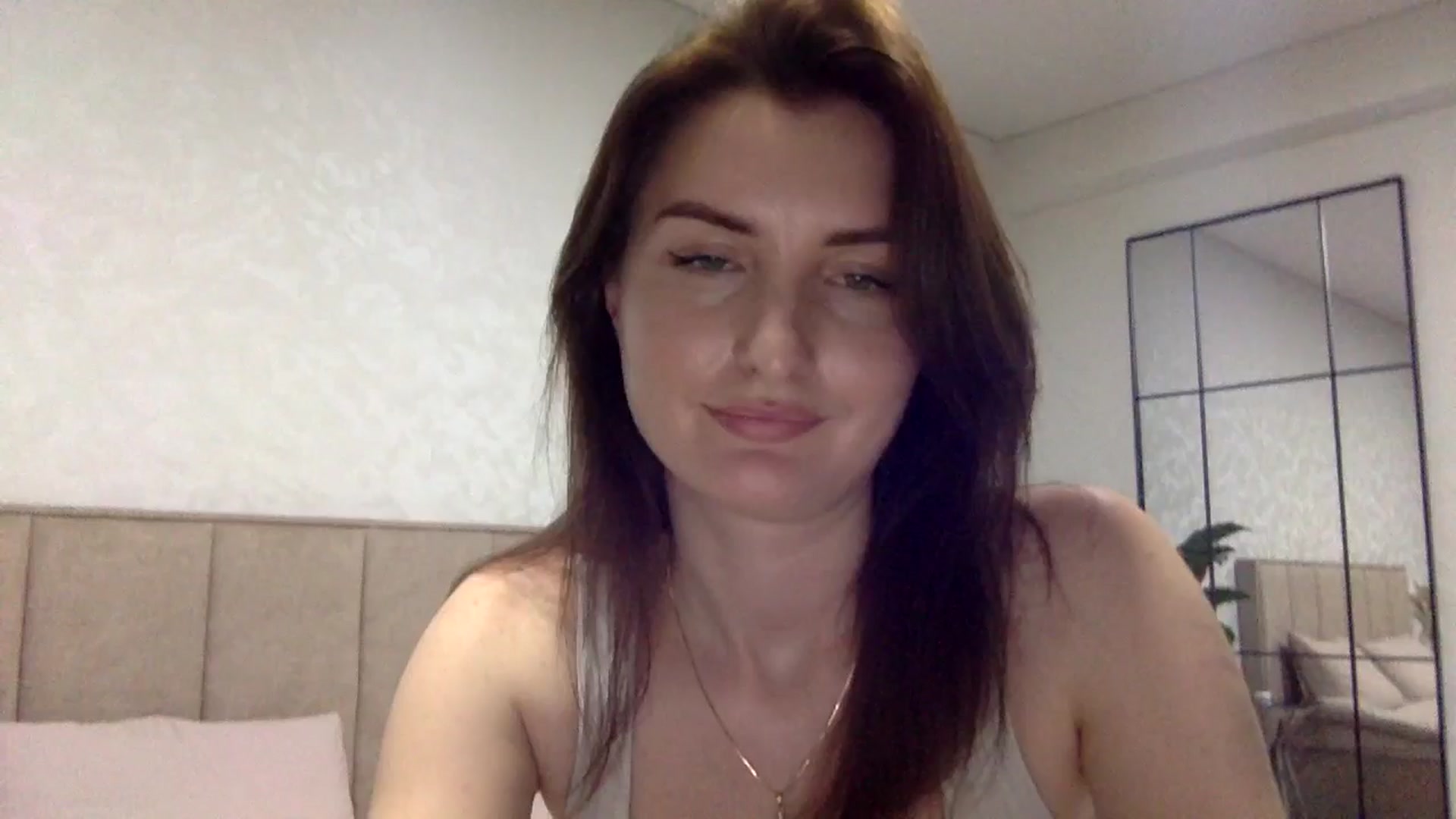 Gallery image thumbnail from EmilysBack's myfreecams stream on, 04/04/2026, 18:10 image 6 of 20