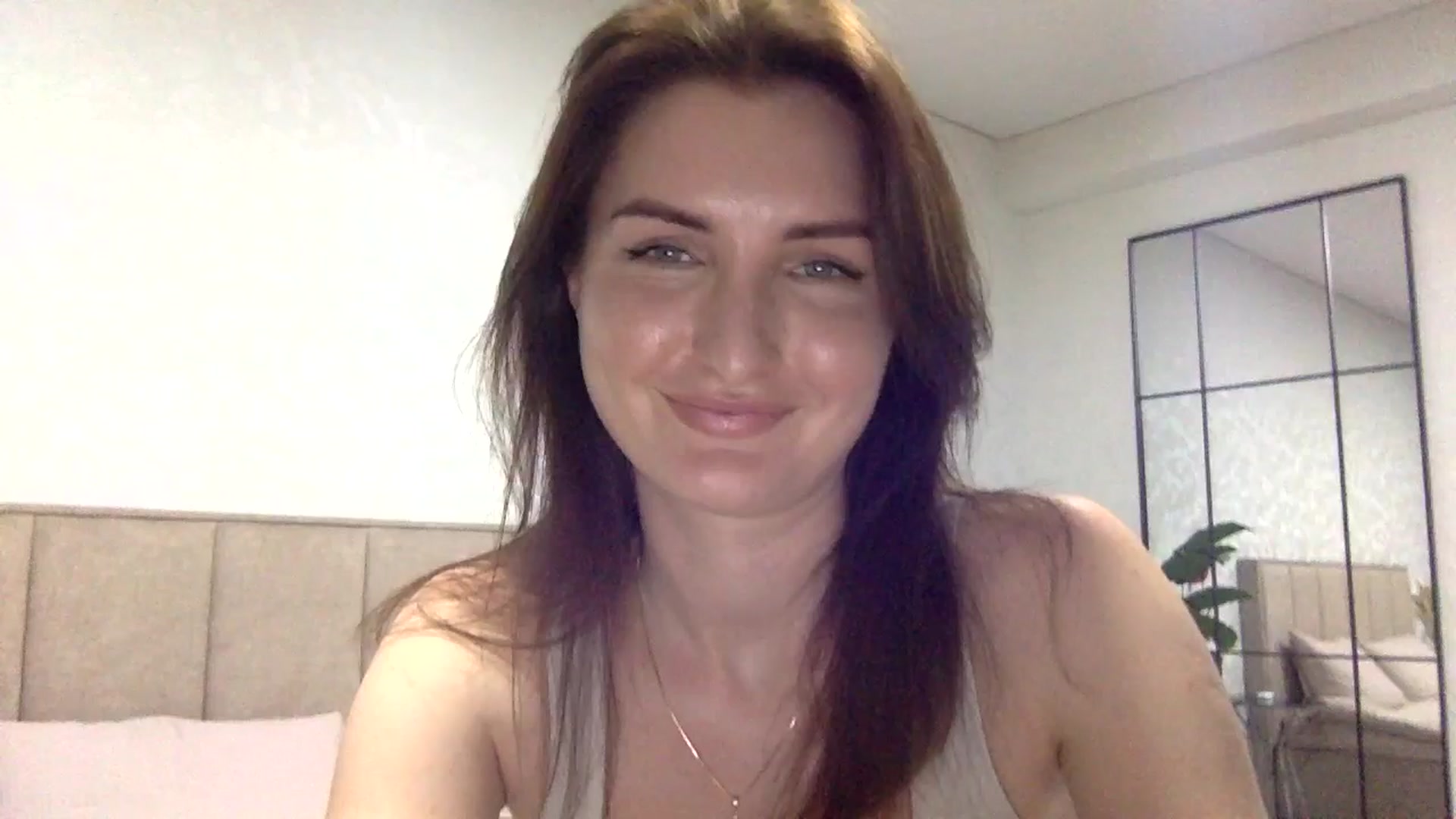 Gallery image thumbnail from EmilysBack's myfreecams stream on, 04/04/2026, 18:10 image 11 of 20