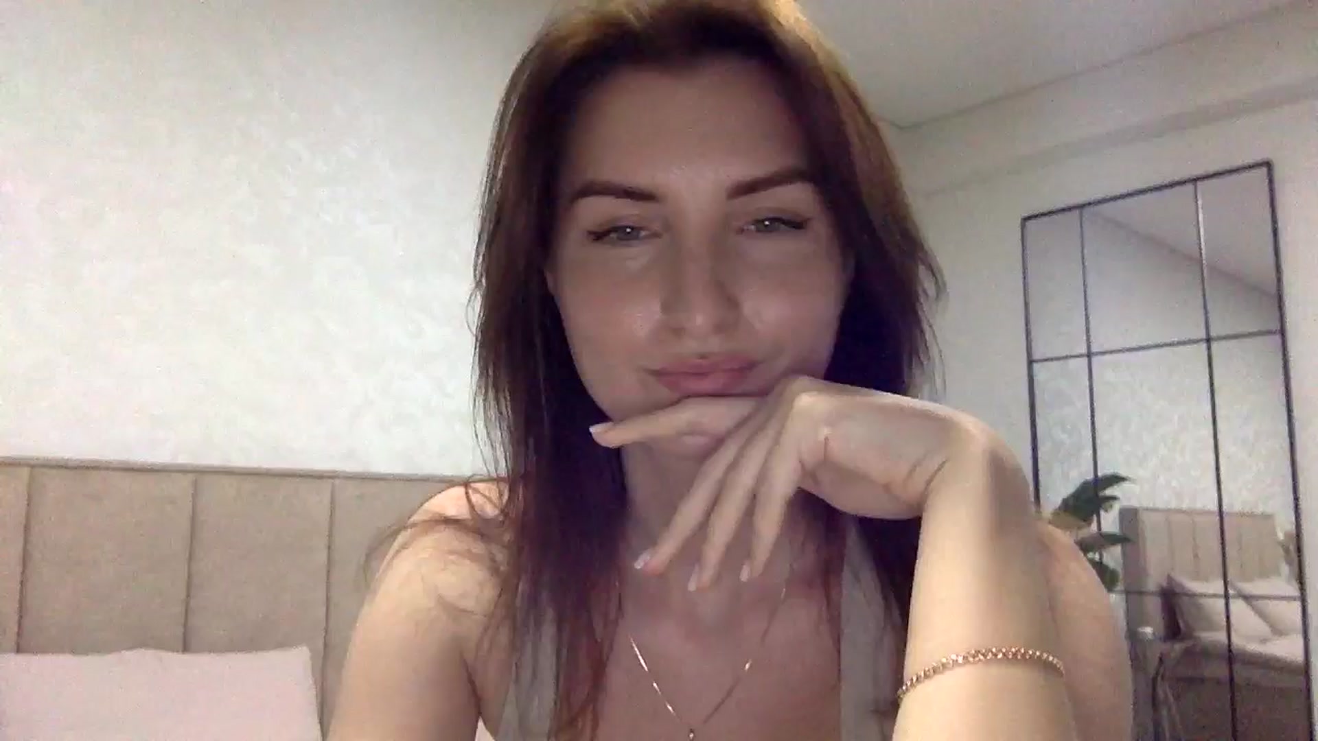 Gallery image thumbnail from EmilysBack's myfreecams stream on, 04/04/2026, 18:10 image 18 of 20