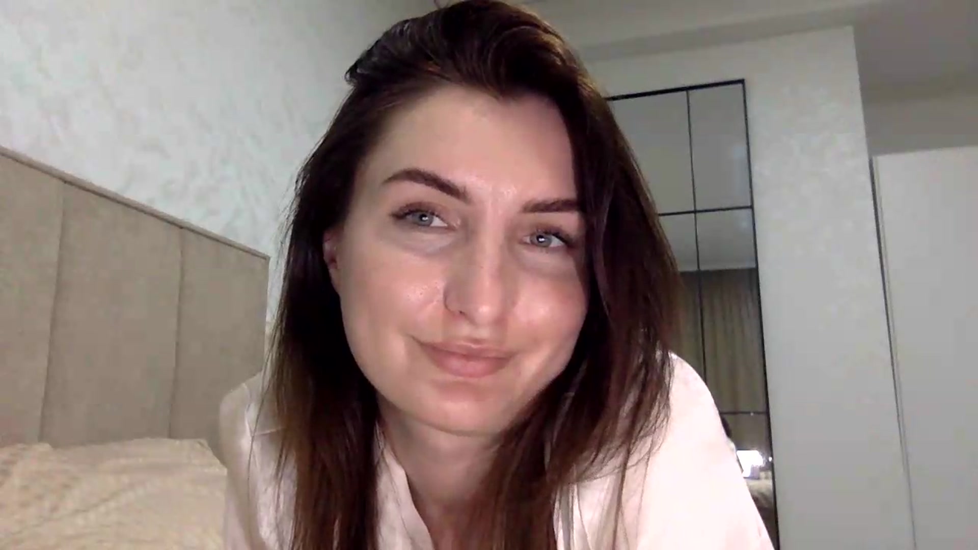Gallery image thumbnail from EmilysBack's myfreecams stream on, 05/27/2026, 01:18 image 2 of 20
