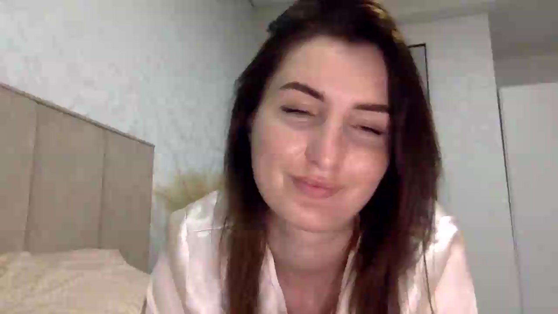 Gallery image thumbnail from EmilysBack's myfreecams stream on, 05/27/2026, 01:18 image 1 of 20