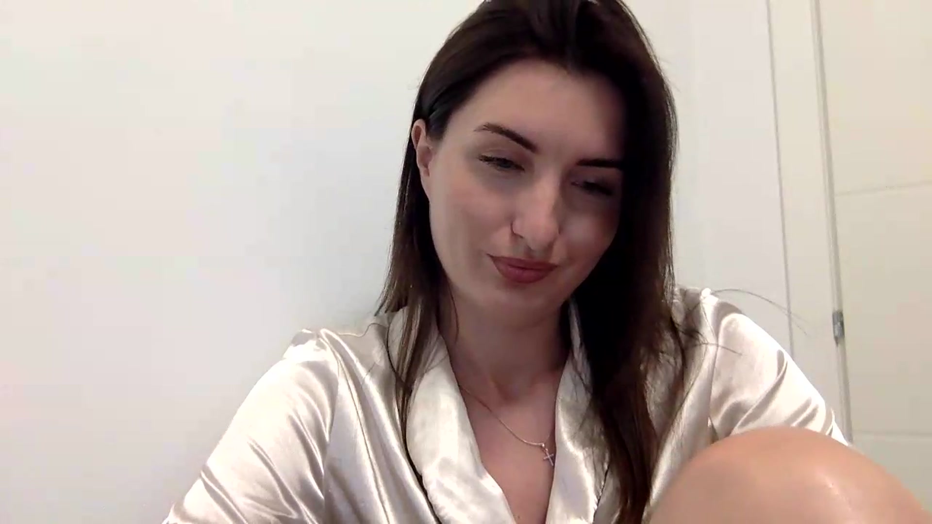 Gallery image thumbnail from EmilysBack's myfreecams stream on, 07/09/2026, 23:06 image 16 of 20