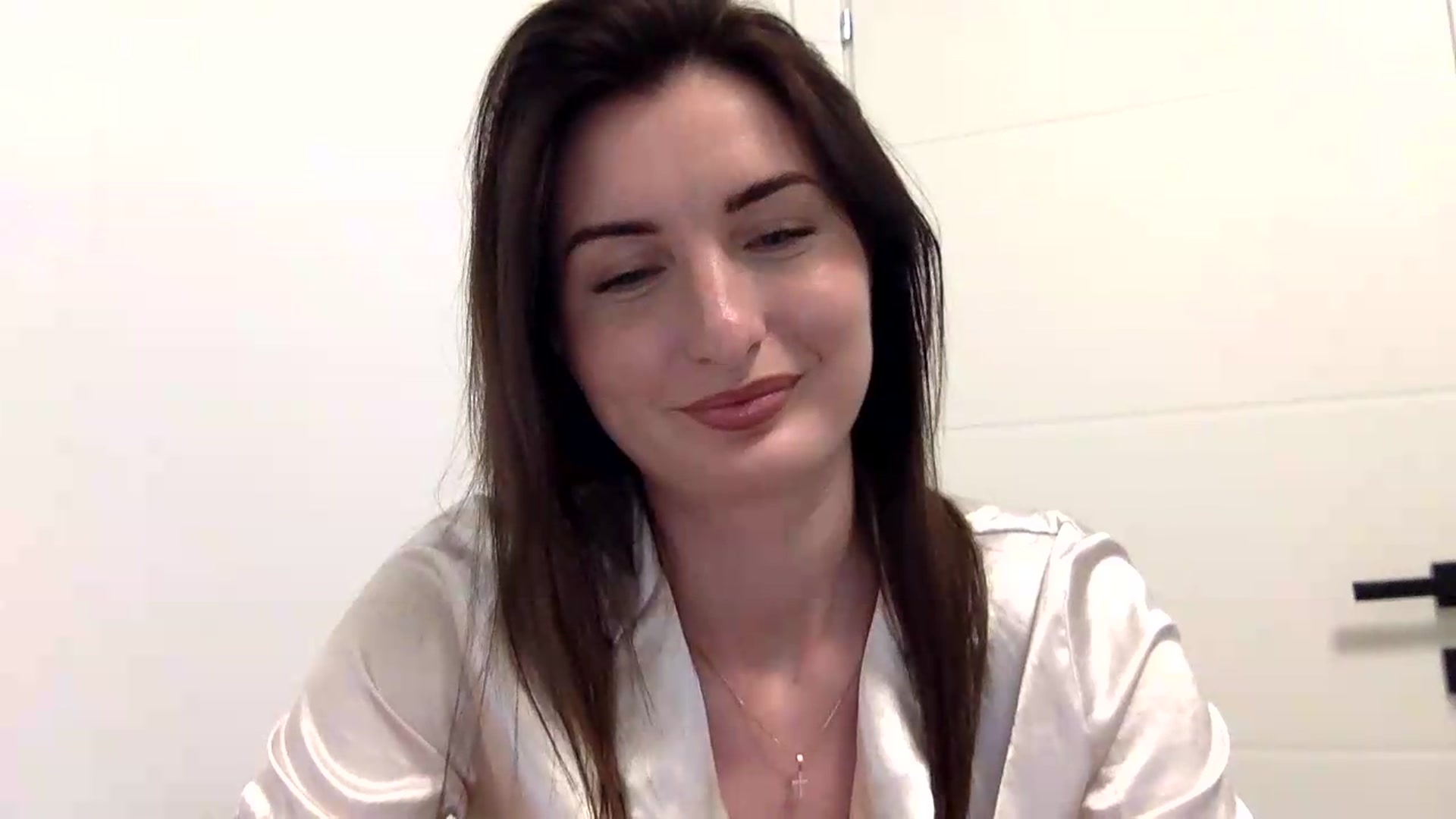 Gallery image thumbnail from EmilysBack's myfreecams stream on, 07/09/2026, 23:06 image 18 of 20