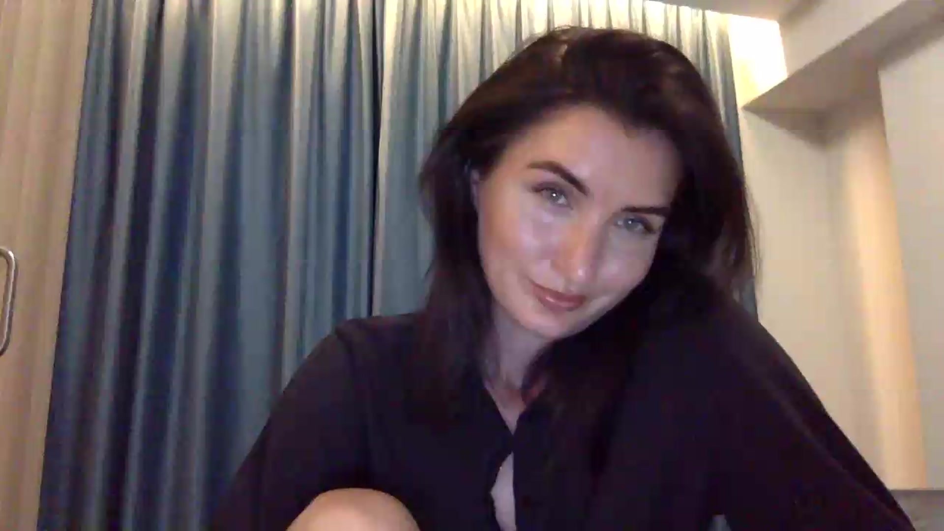 Gallery image thumbnail from EmilysBack's myfreecams stream on, 08/28/2026, 20:30 image 7 of 20