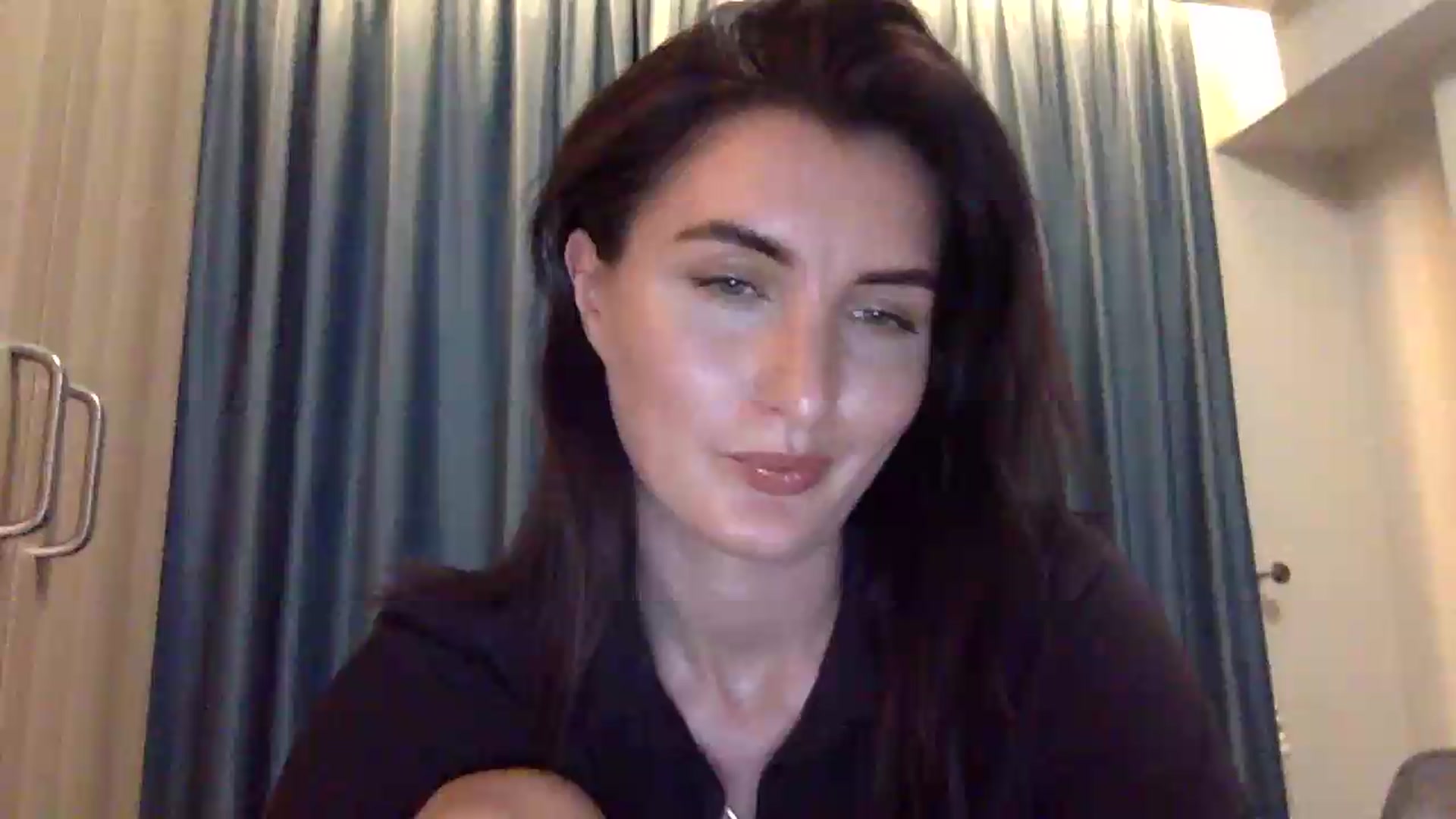 Gallery image thumbnail from EmilysBack's myfreecams stream on, 08/28/2026, 20:30 image 17 of 20