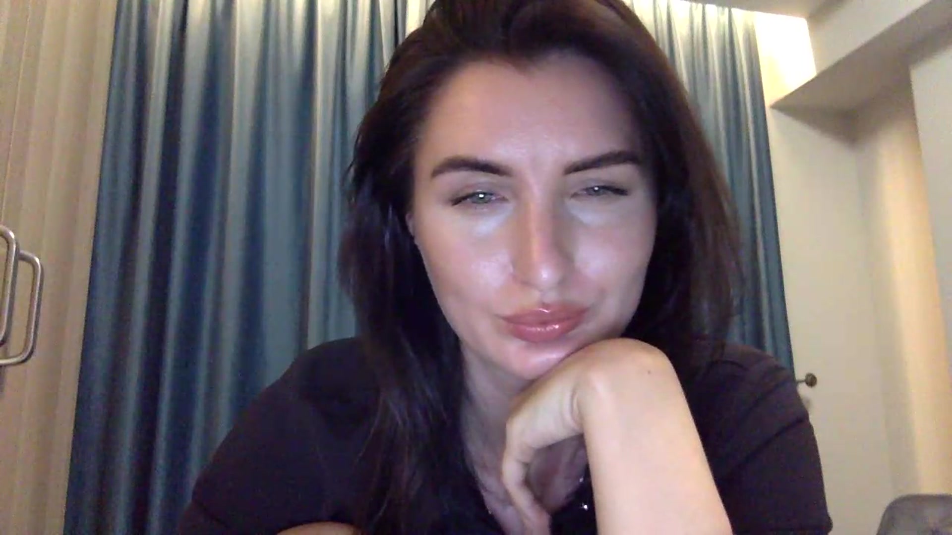 Gallery image thumbnail from EmilysBack's myfreecams stream on, 08/28/2026, 20:30 image 15 of 20
