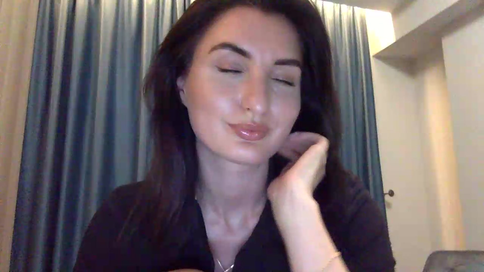 Gallery image thumbnail from EmilysBack's myfreecams stream on, 08/28/2026, 20:30 image 3 of 20