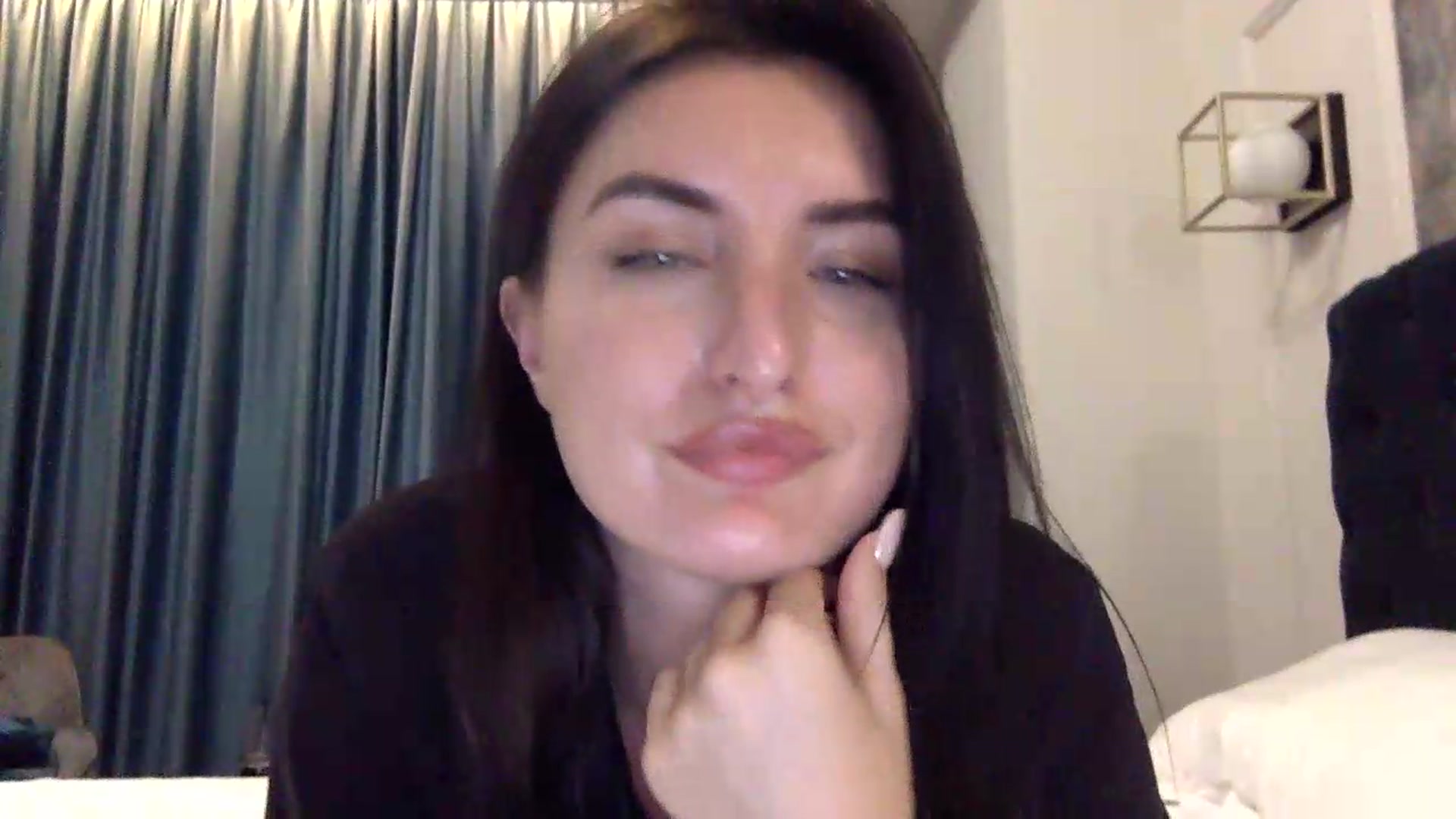 Gallery image thumbnail from EmilysBack's myfreecams stream on, 08/30/2026, 24:38 image 2 of 20