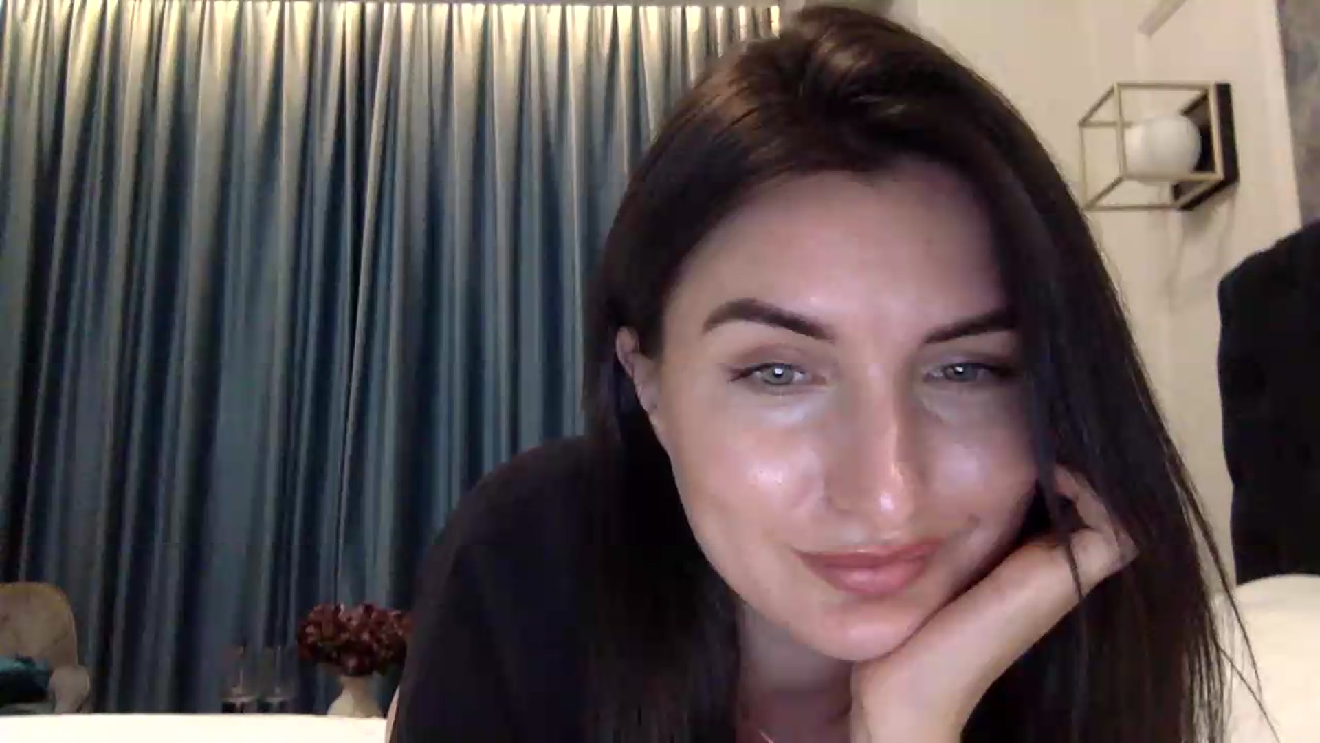 Gallery image thumbnail from EmilysBack's myfreecams stream on, 08/30/2026, 24:38 image 20 of 20