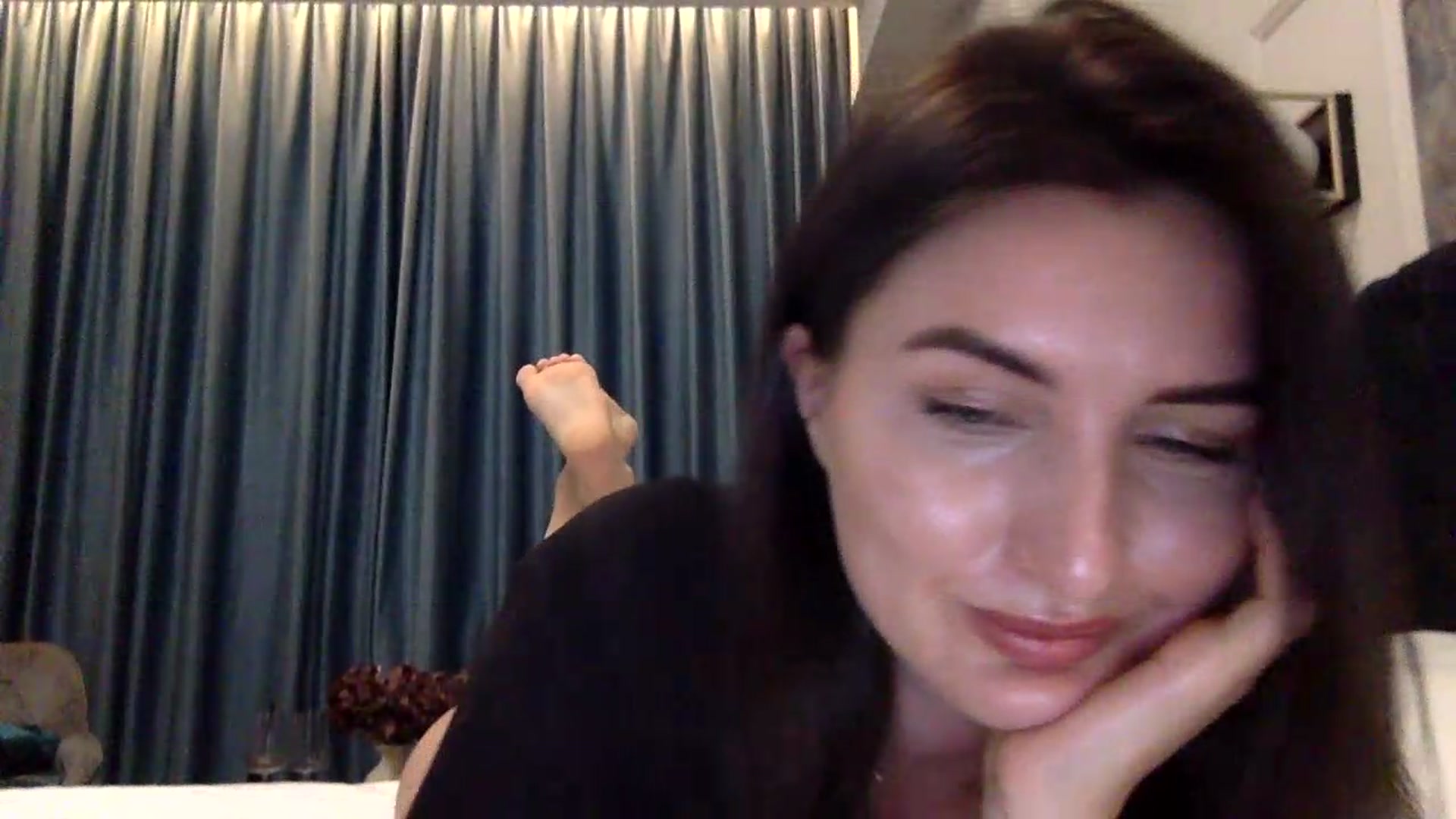 Gallery image thumbnail from EmilysBack's myfreecams stream on, 08/30/2026, 24:38 image 9 of 20