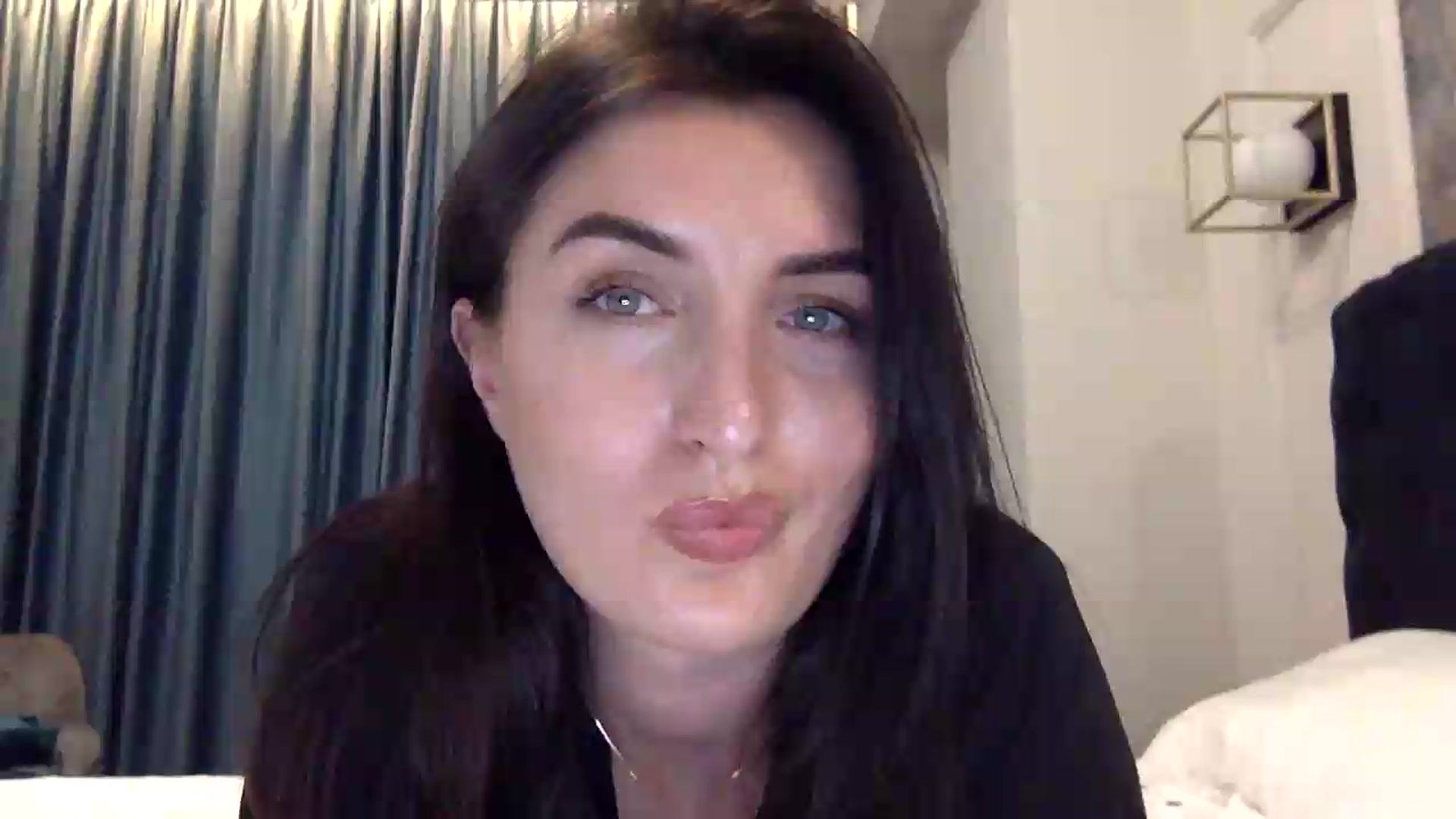 Gallery image thumbnail from EmilysBack's myfreecams stream on, 08/30/2026, 24:38 image 1 of 20