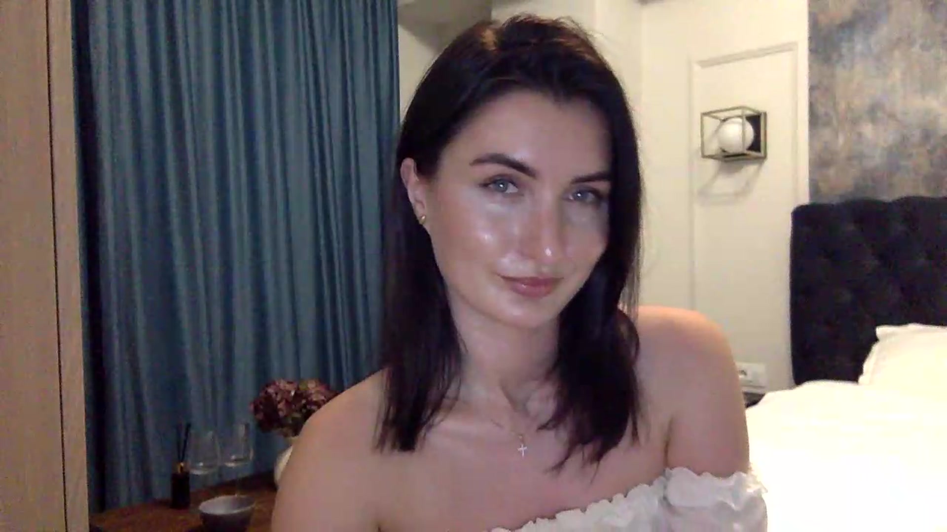 Gallery image thumbnail from EmilysBack's myfreecams stream on, 08/30/2026, 21:27 image 3 of 20