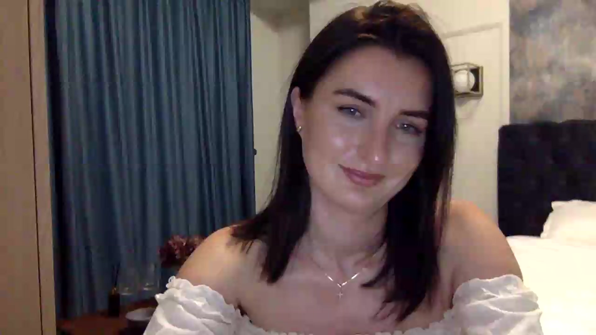 Gallery image thumbnail from EmilysBack's myfreecams stream on, 08/30/2026, 21:27 image 1 of 20