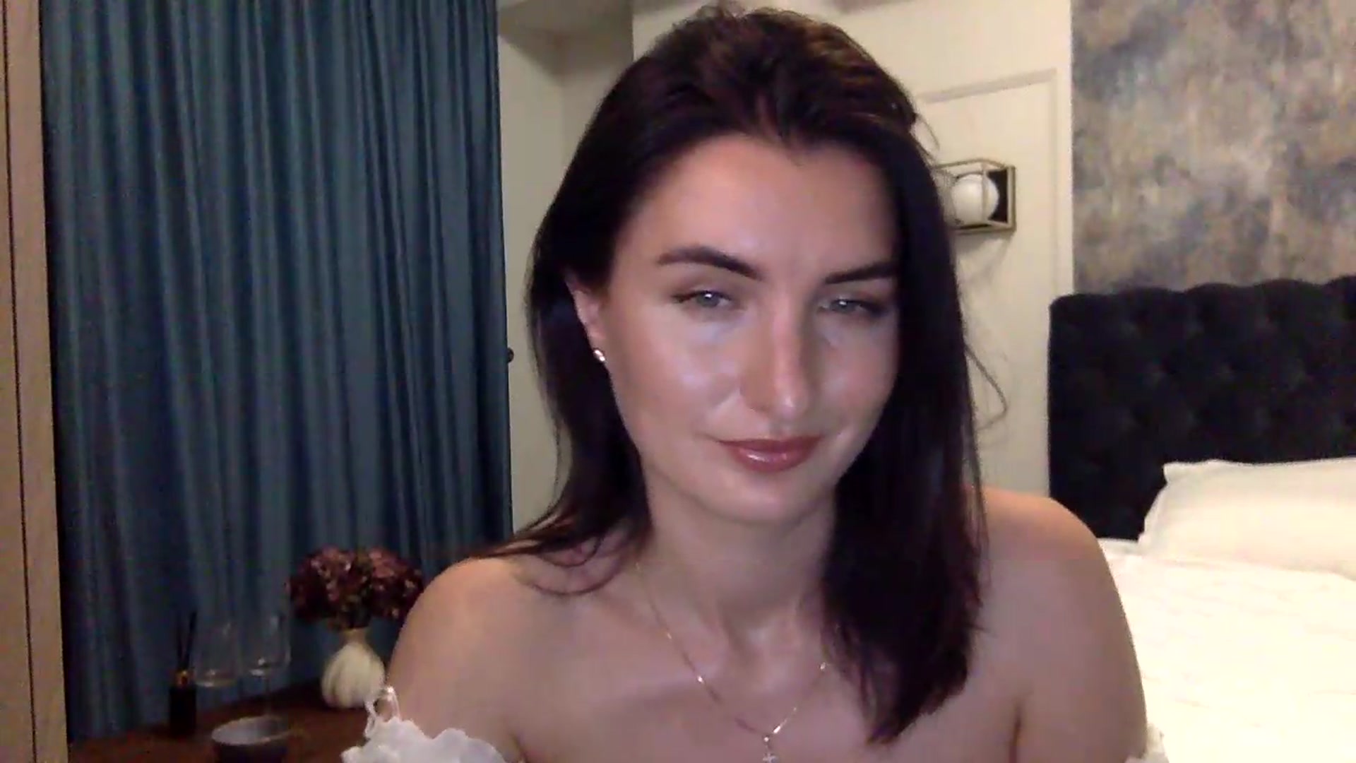 Gallery image thumbnail from EmilysBack's myfreecams stream on, 08/30/2026, 21:59 image 3 of 20