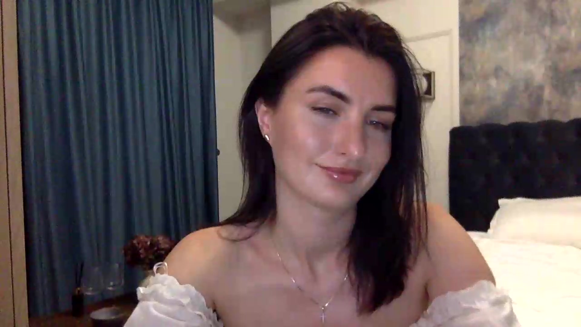 Gallery image thumbnail from EmilysBack's myfreecams stream on, 08/30/2026, 21:59 image 2 of 20