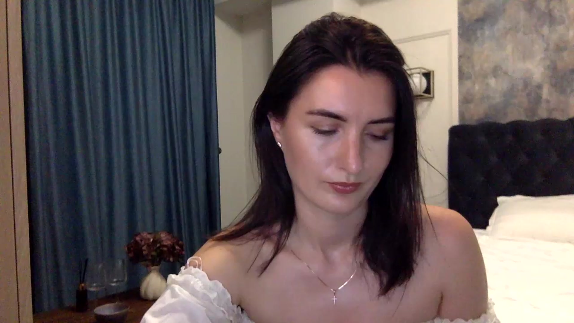 Gallery image thumbnail from EmilysBack's myfreecams stream on, 08/30/2026, 21:59 image 20 of 20