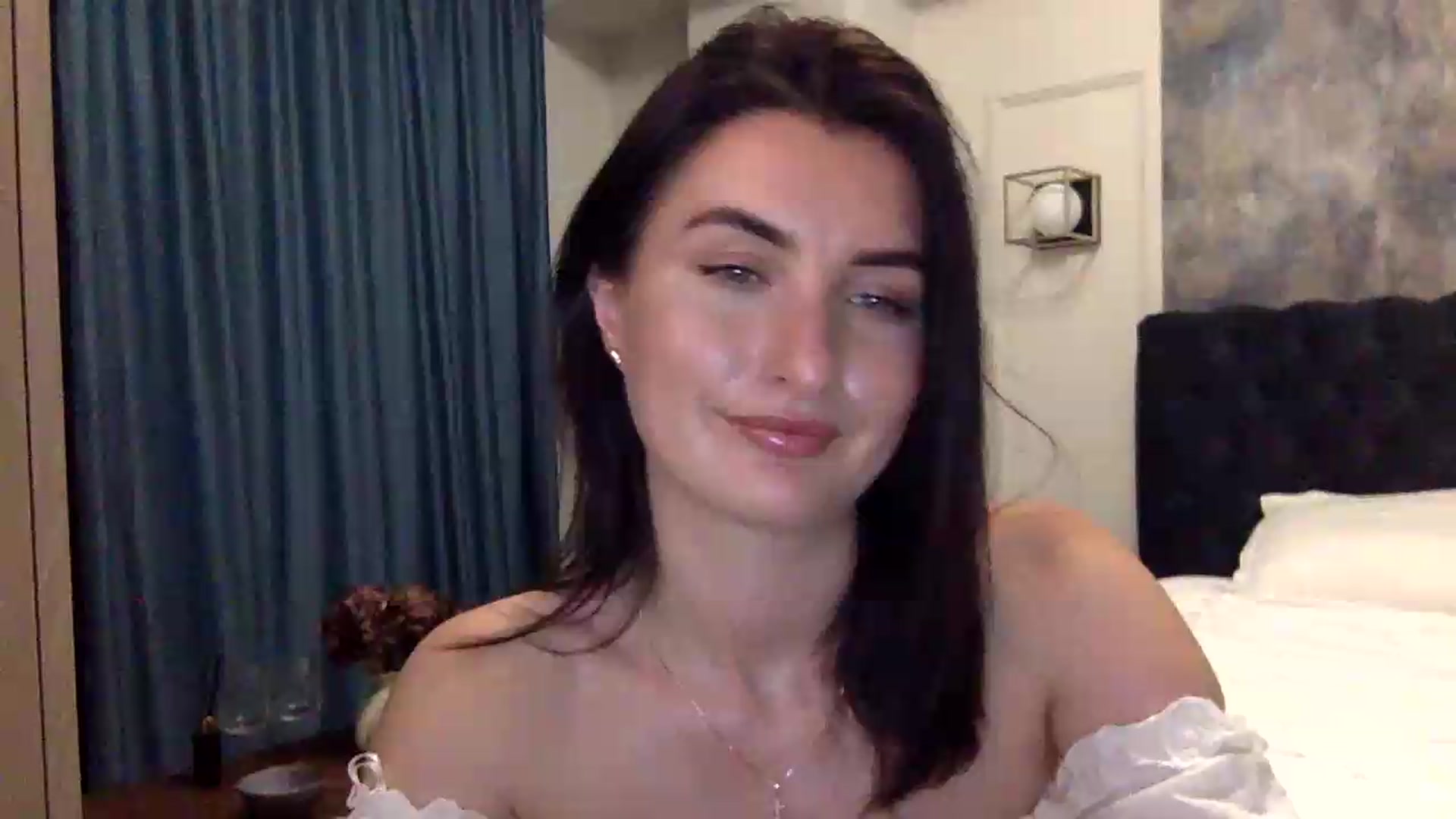 Gallery image thumbnail from EmilysBack's myfreecams stream on, 08/30/2026, 21:59 image 11 of 20