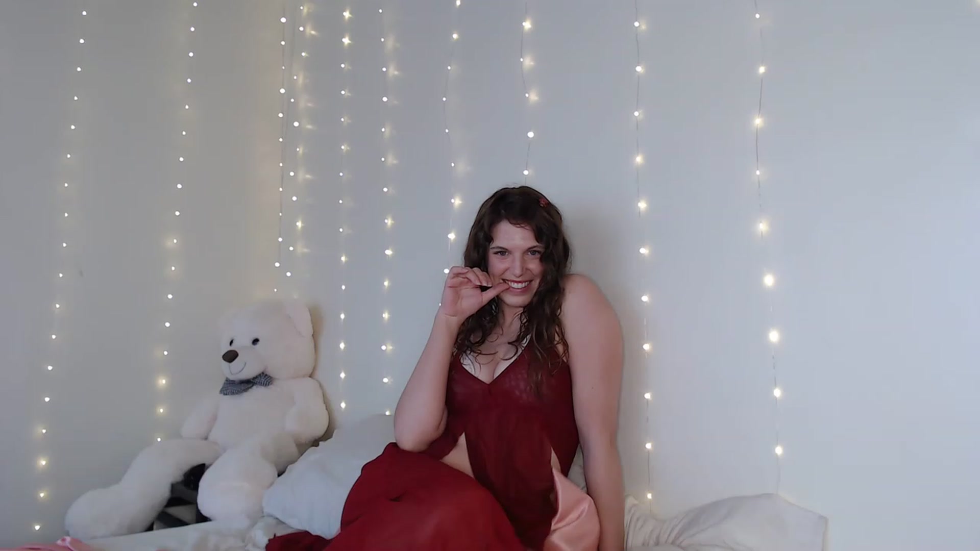 Gallery image thumbnail from Emilysworld's myfreecams stream on, 05/08/2023, 01:20 image 12 of 20
