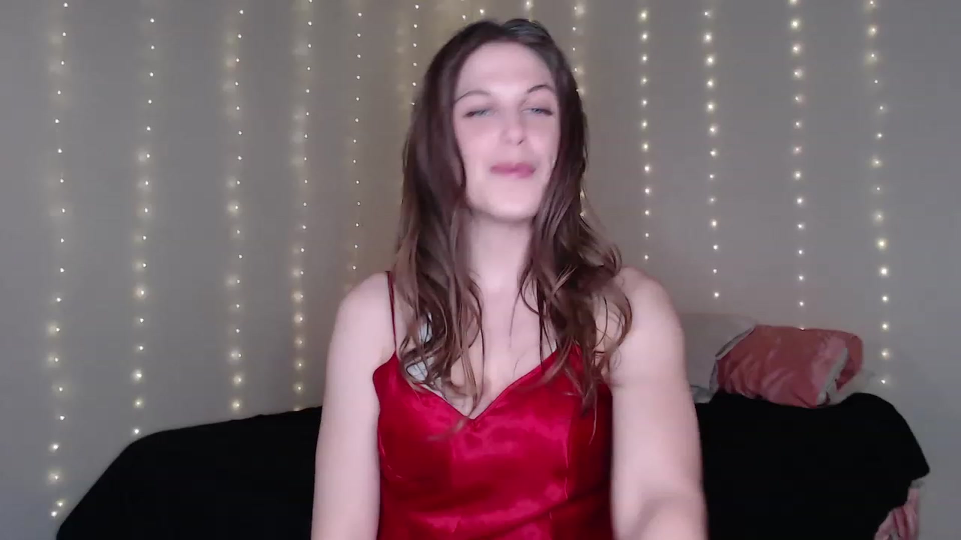 Gallery image thumbnail from Emilysworld's myfreecams stream on, 07/01/2023, 02:38 image 7 of 20
