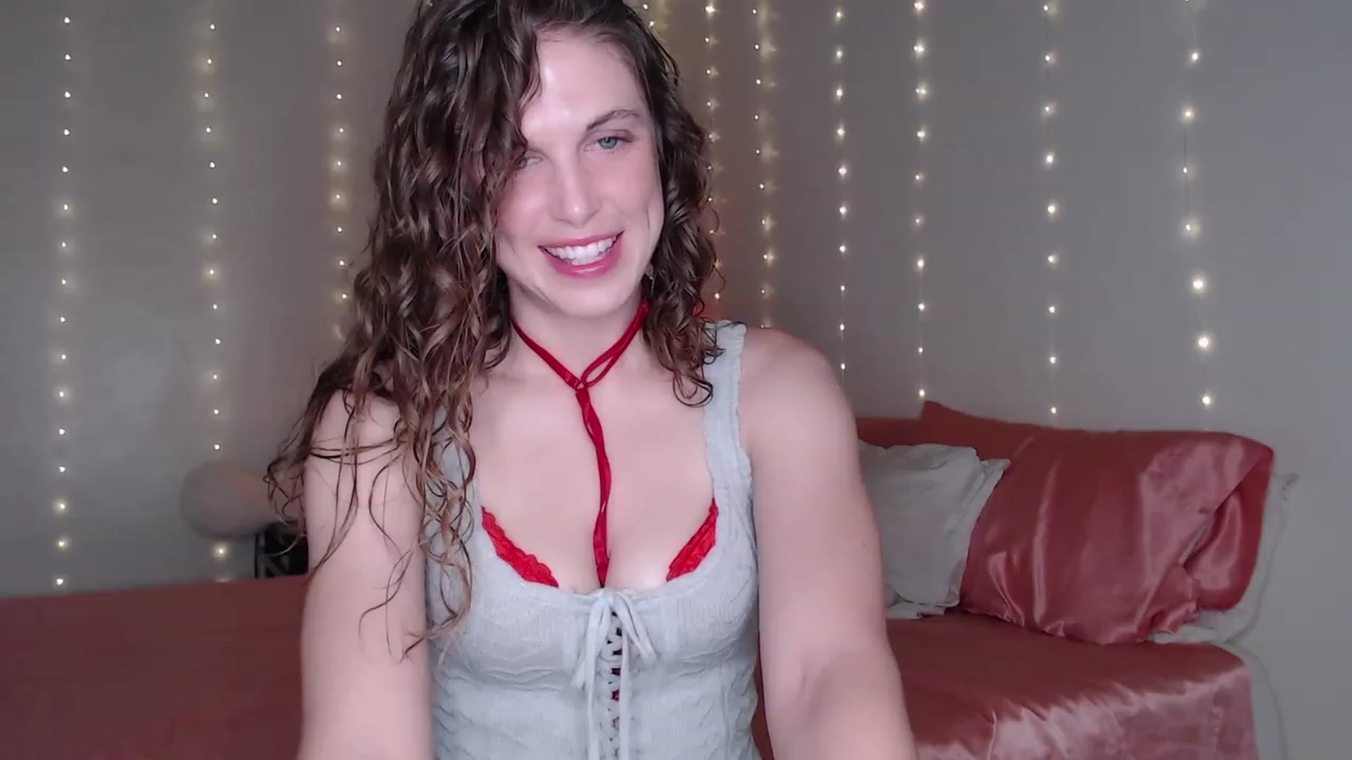 Gallery image thumbnail from Emilysworld's myfreecams stream on, 07/08/2023, 02:06 image 2 of 20
