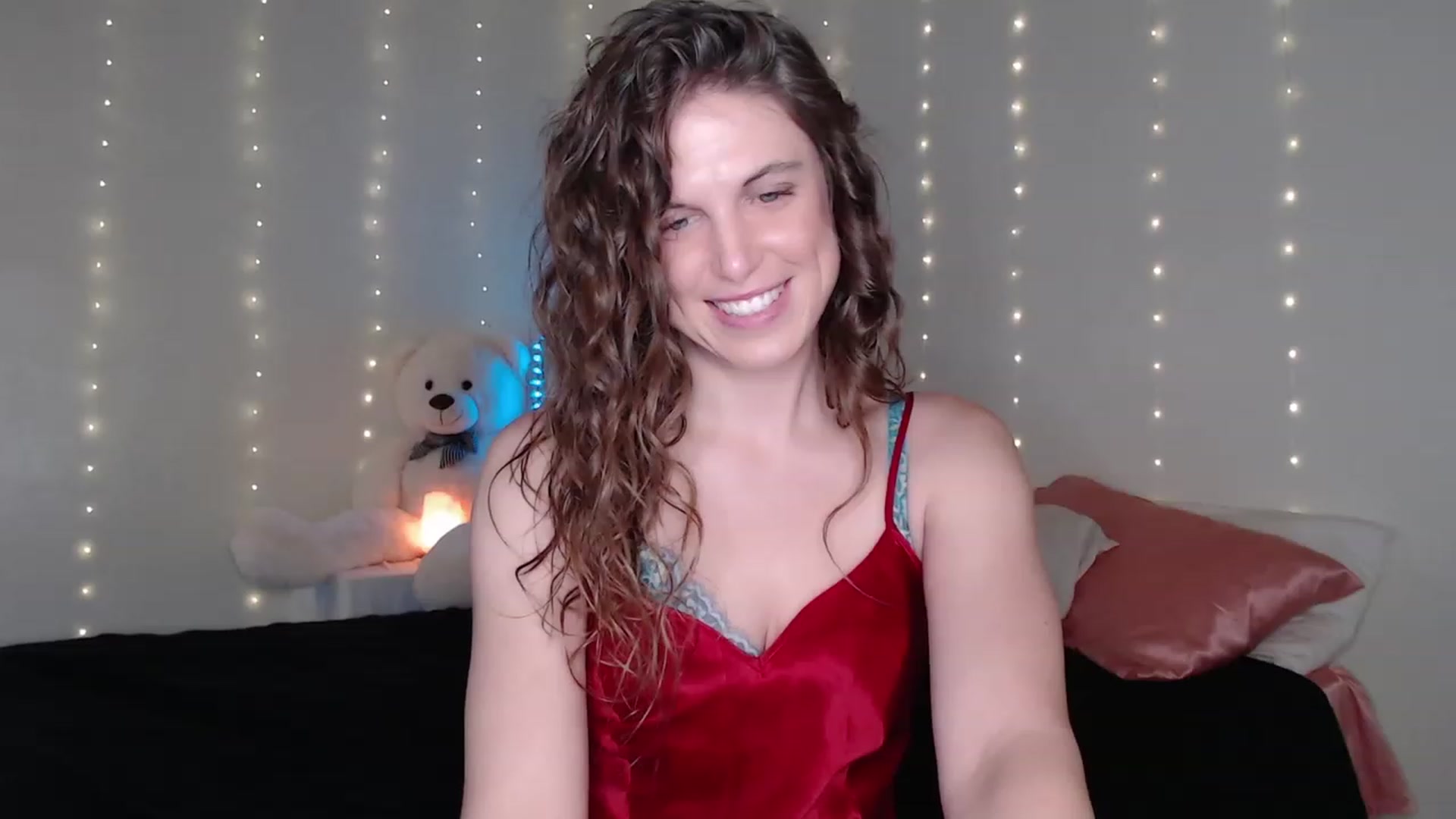 Gallery image thumbnail from Emilysworld's myfreecams stream on, 07/21/2023, 02:24 image 7 of 20