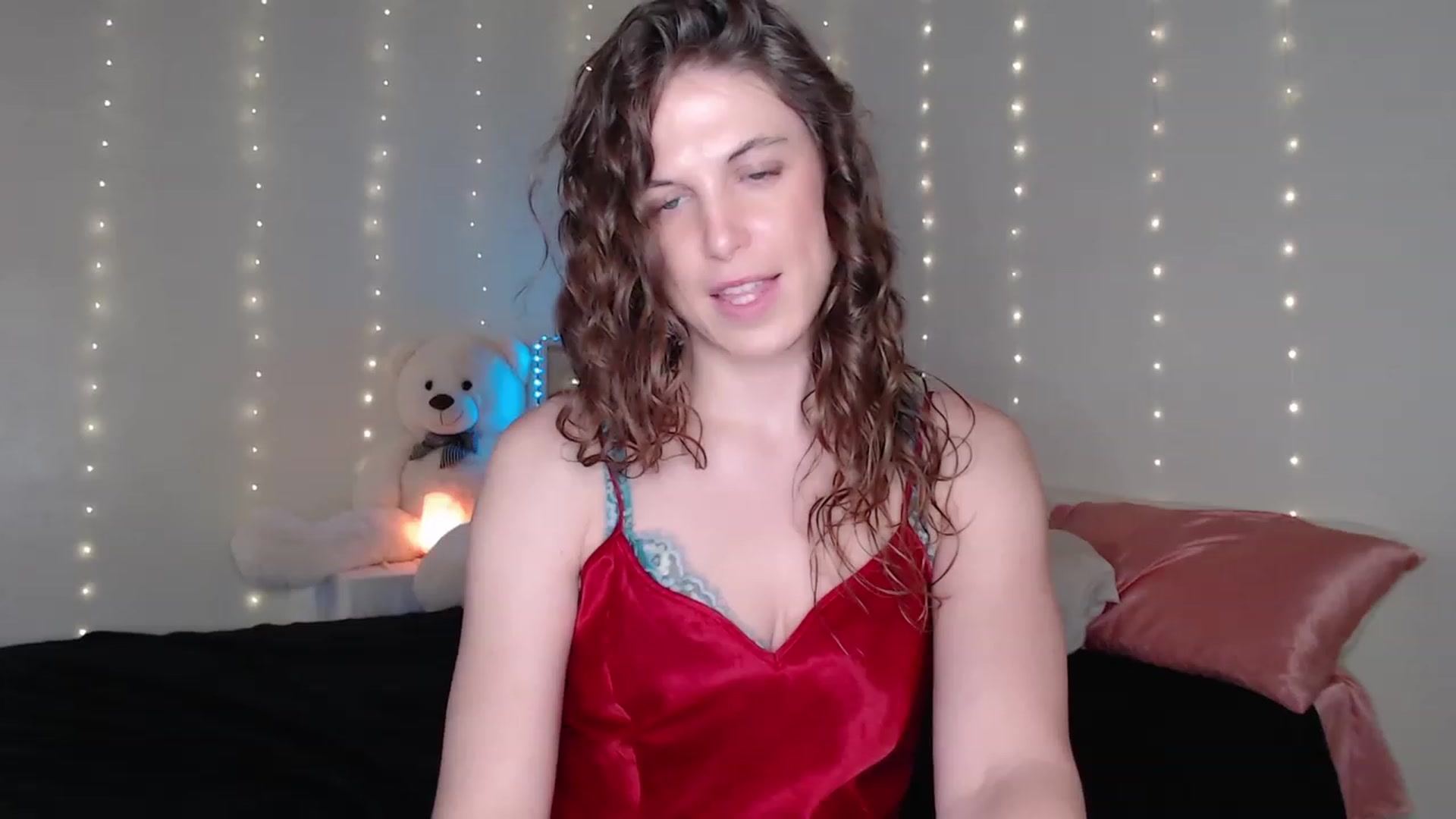 Gallery image thumbnail from Emilysworld's myfreecams stream on, 07/21/2023, 02:24 image 9 of 20