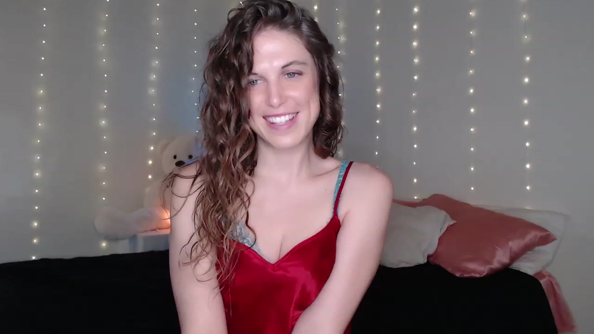 Gallery image thumbnail from Emilysworld's myfreecams stream on, 07/21/2023, 02:24 image 5 of 20