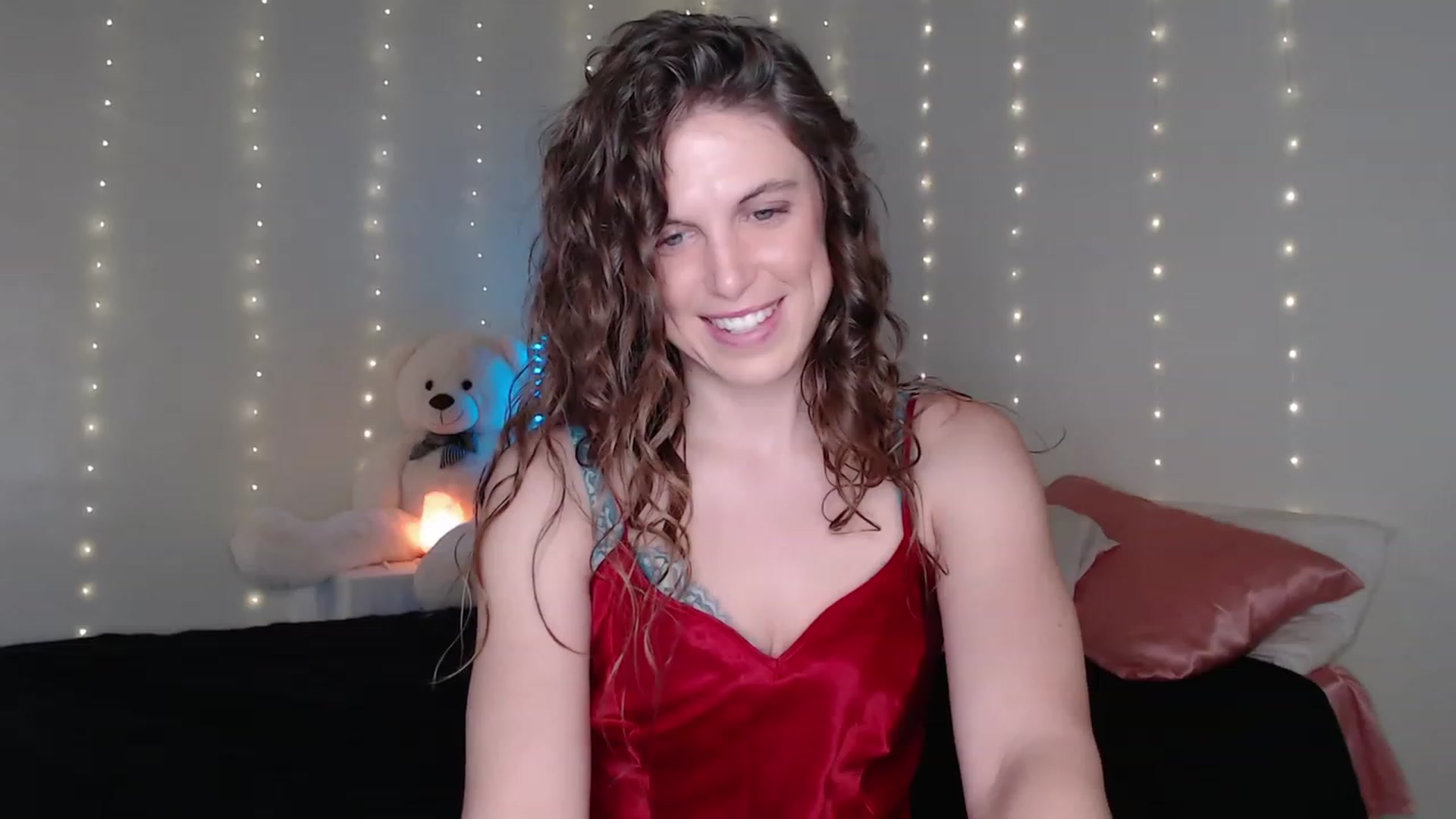 Gallery image thumbnail from Emilysworld's myfreecams stream on, 07/21/2023, 02:24 image 6 of 20