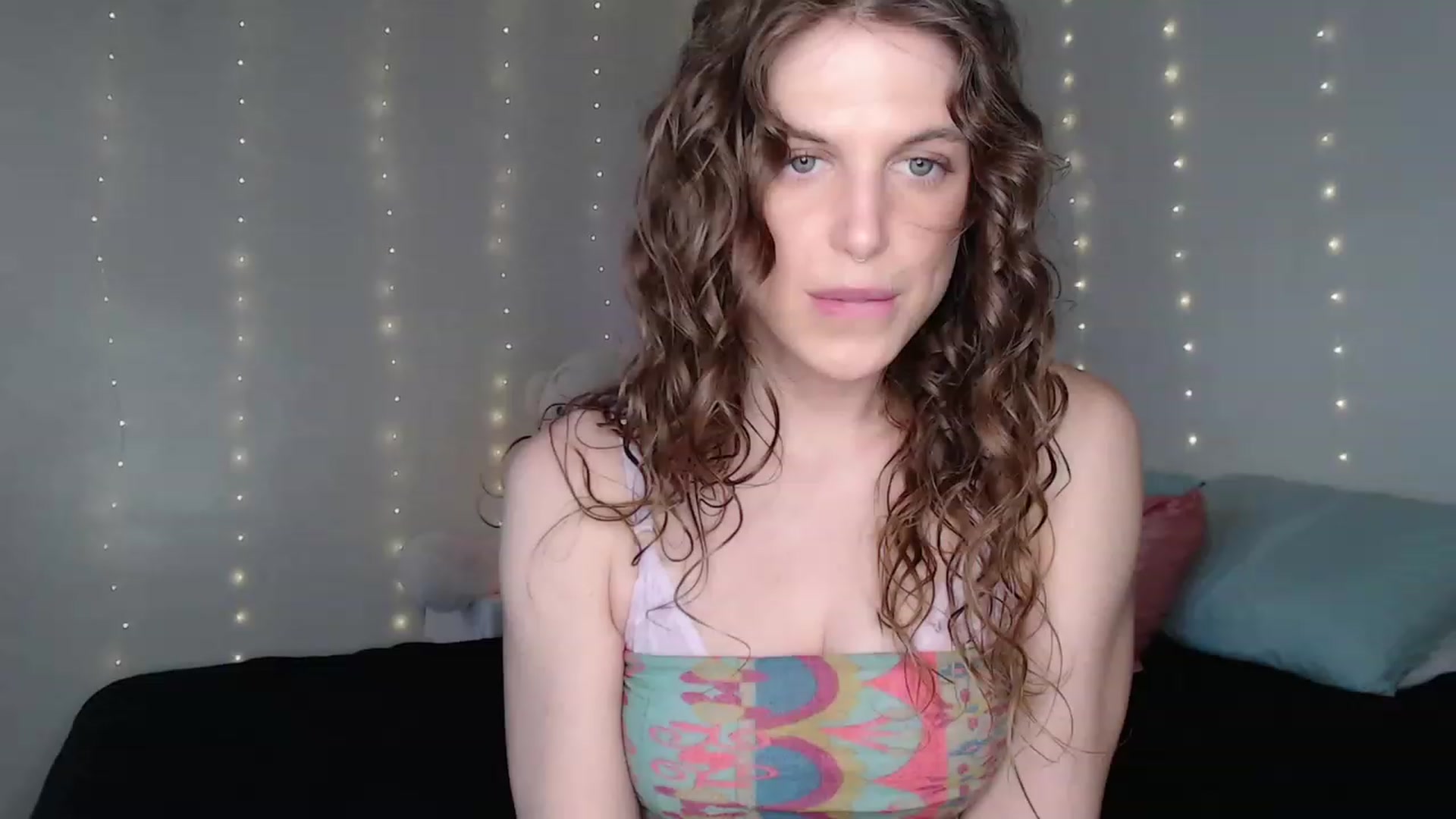 Gallery image thumbnail from Emilysworld's myfreecams stream on, 08/03/2023, 02:58 image 9 of 20