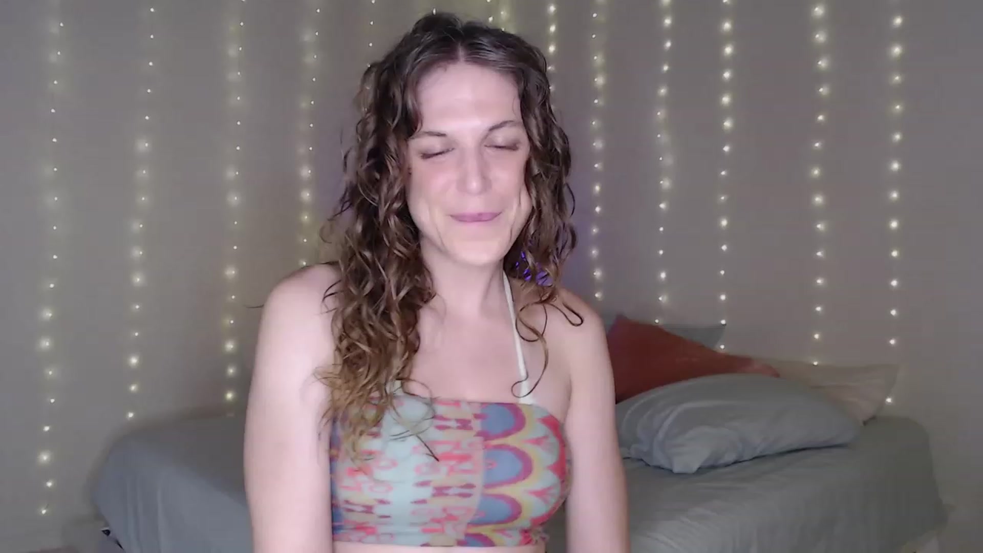 Gallery image thumbnail from Emilysworld's myfreecams stream on, 09/01/2023, 05:09 image 8 of 20