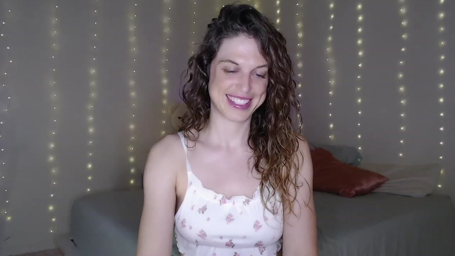 Gallery image thumbnail from Emilysworld's myfreecams stream on, 09/02/2023, 02:23 image 19 of 20
