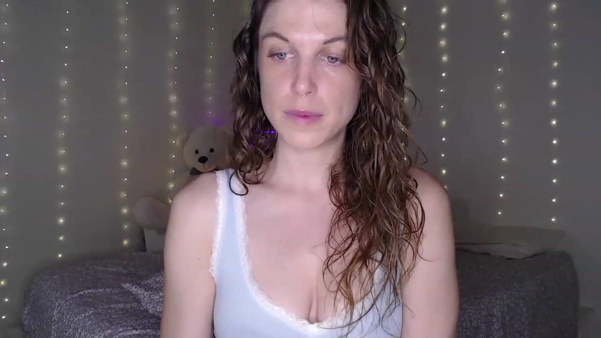 Gallery image thumbnail from Emilysworld's myfreecams stream on, 11/06/2023, 05:27 image 20 of 20