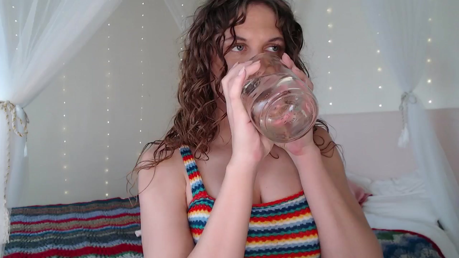 Gallery image thumbnail from Emilysworld's myfreecams stream on, 04/21/2024, 22:17 image 19 of 20