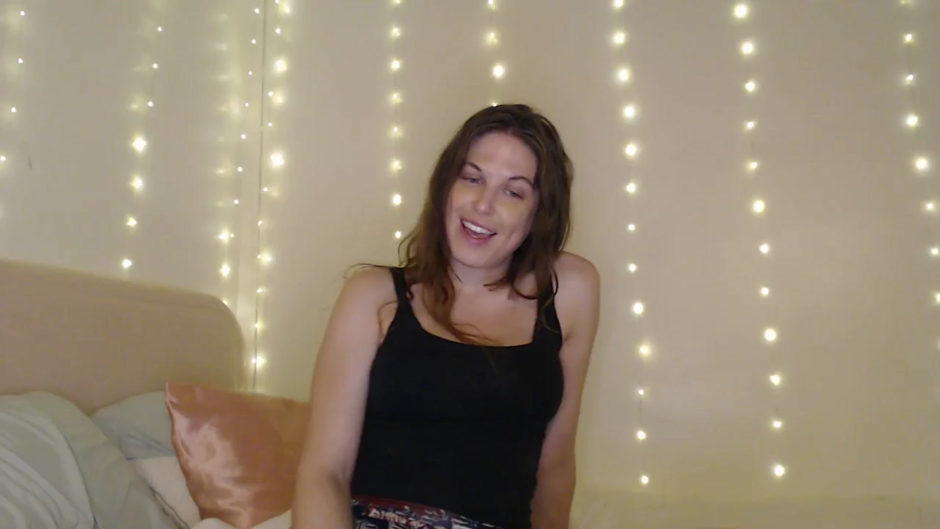 Gallery image thumbnail from Emilysworld's myfreecams stream on, 07/02/2024, 04:20 image 8 of 20