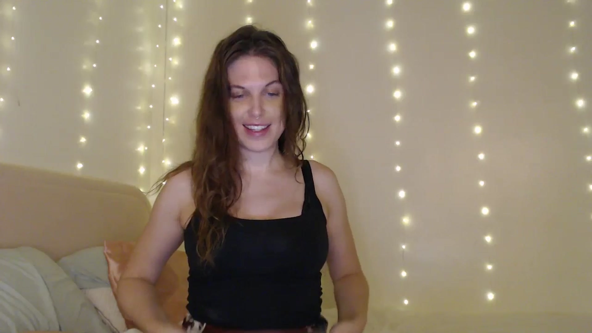 Gallery image thumbnail from Emilysworld's myfreecams stream on, 07/02/2024, 04:20 image 19 of 20