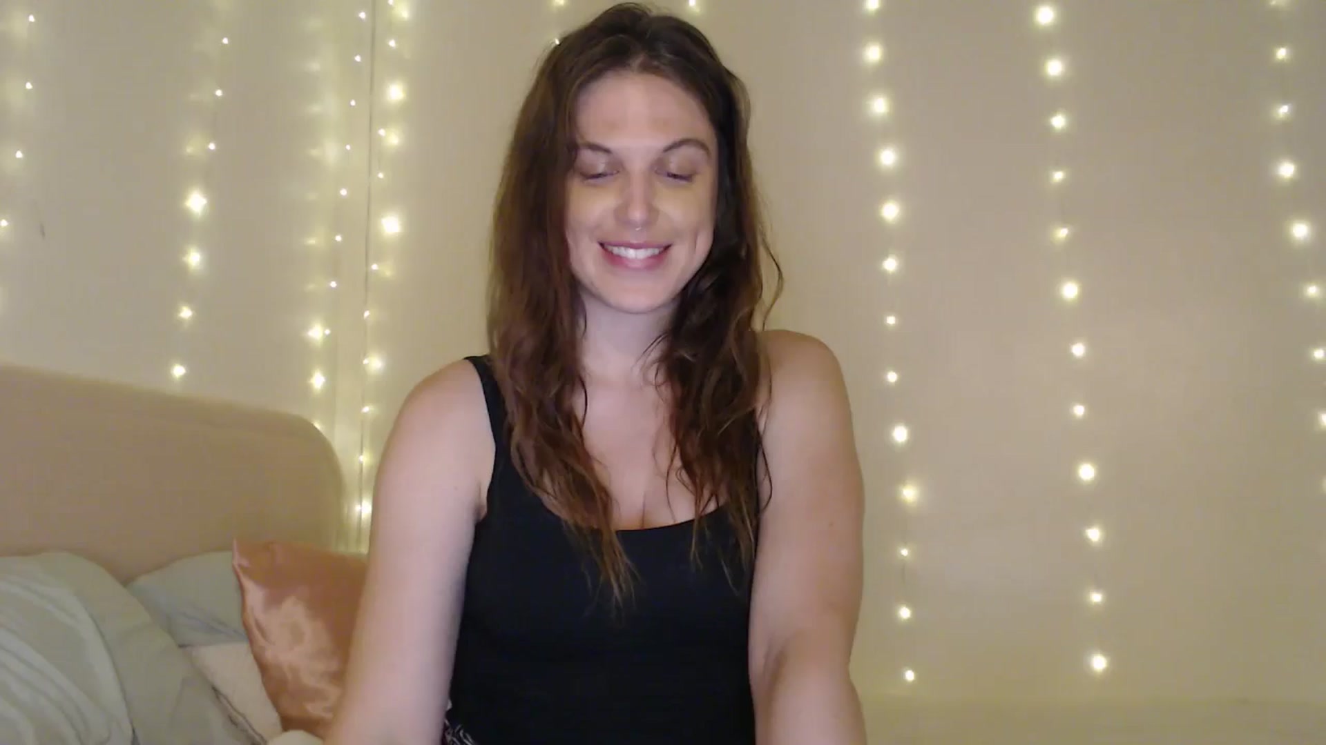 Gallery image thumbnail from Emilysworld's myfreecams stream on, 07/02/2024, 04:20 image 11 of 20