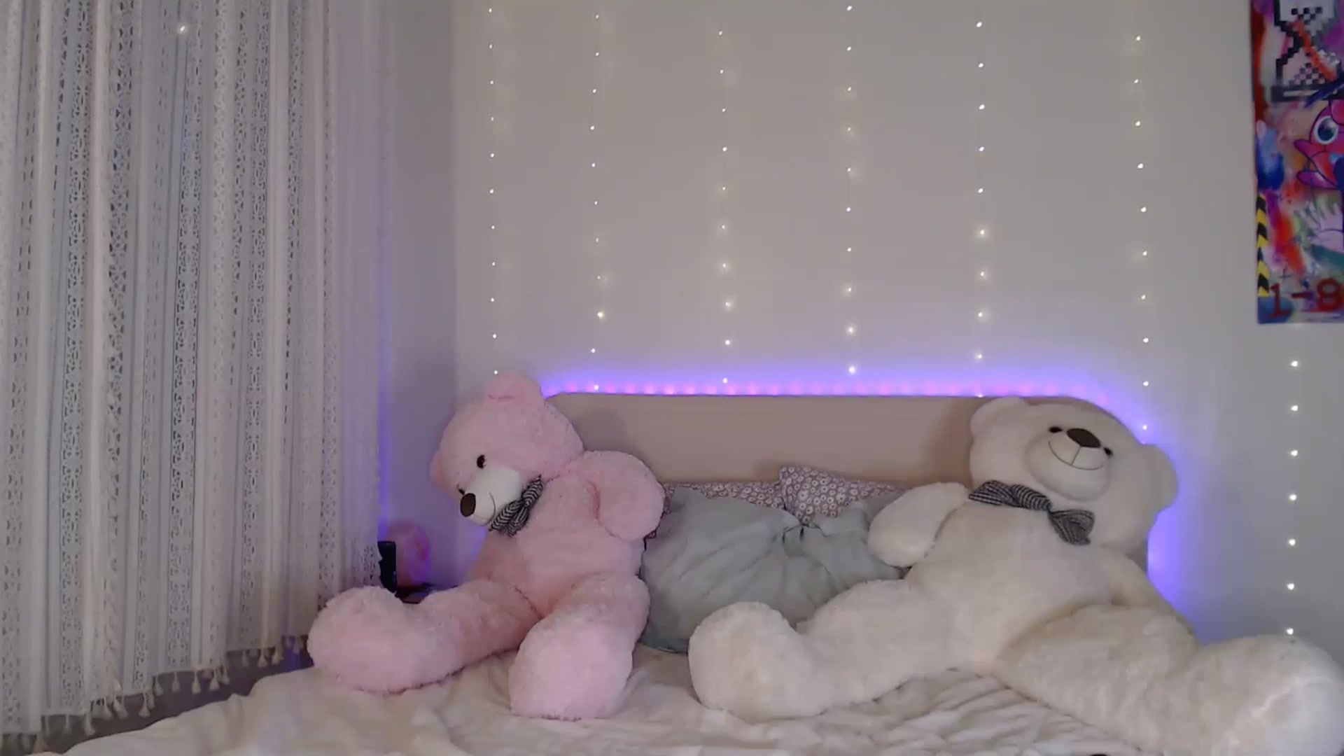 Gallery image thumbnail from Emilysworld's myfreecams stream on, 03/08/2025, 02:10 image 1 of 20