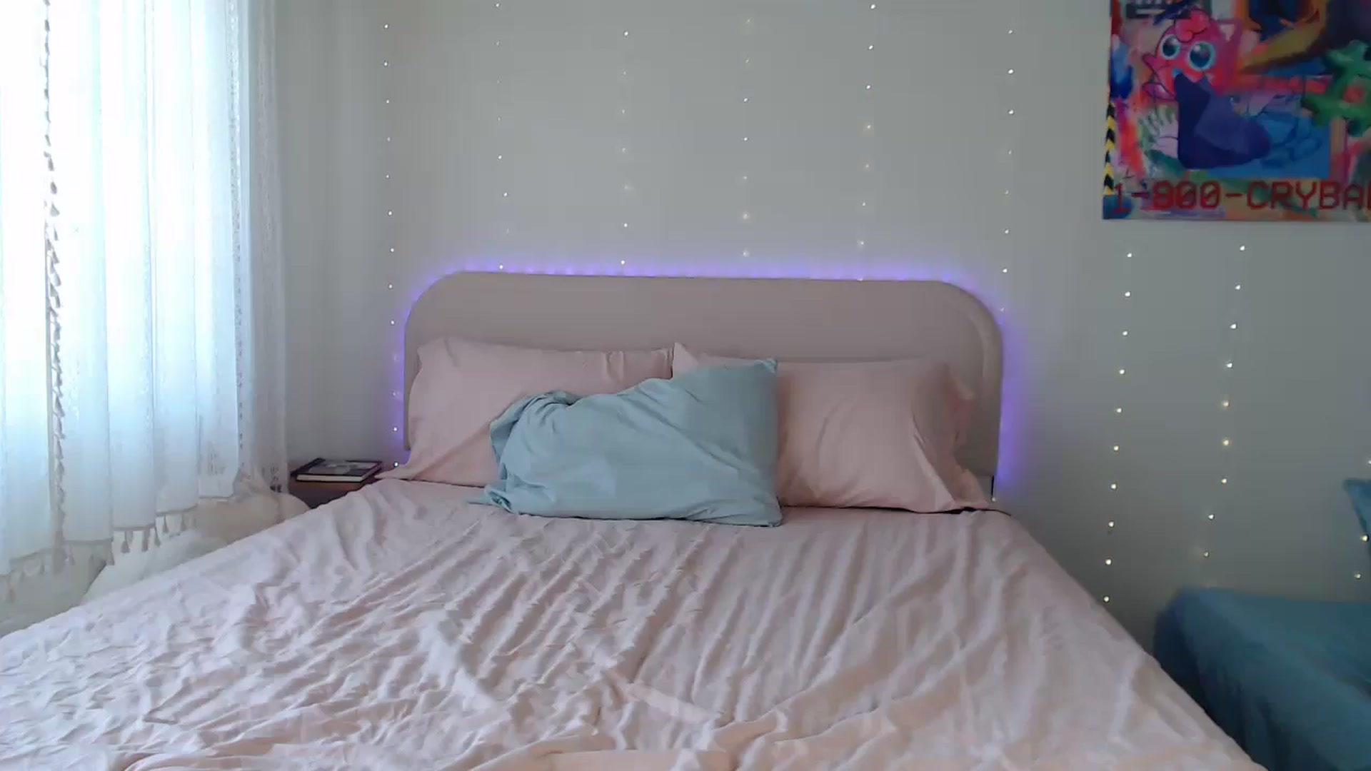 Gallery image thumbnail from Emilysworld's myfreecams stream on, 04/01/2025, 23:38 image 17 of 20