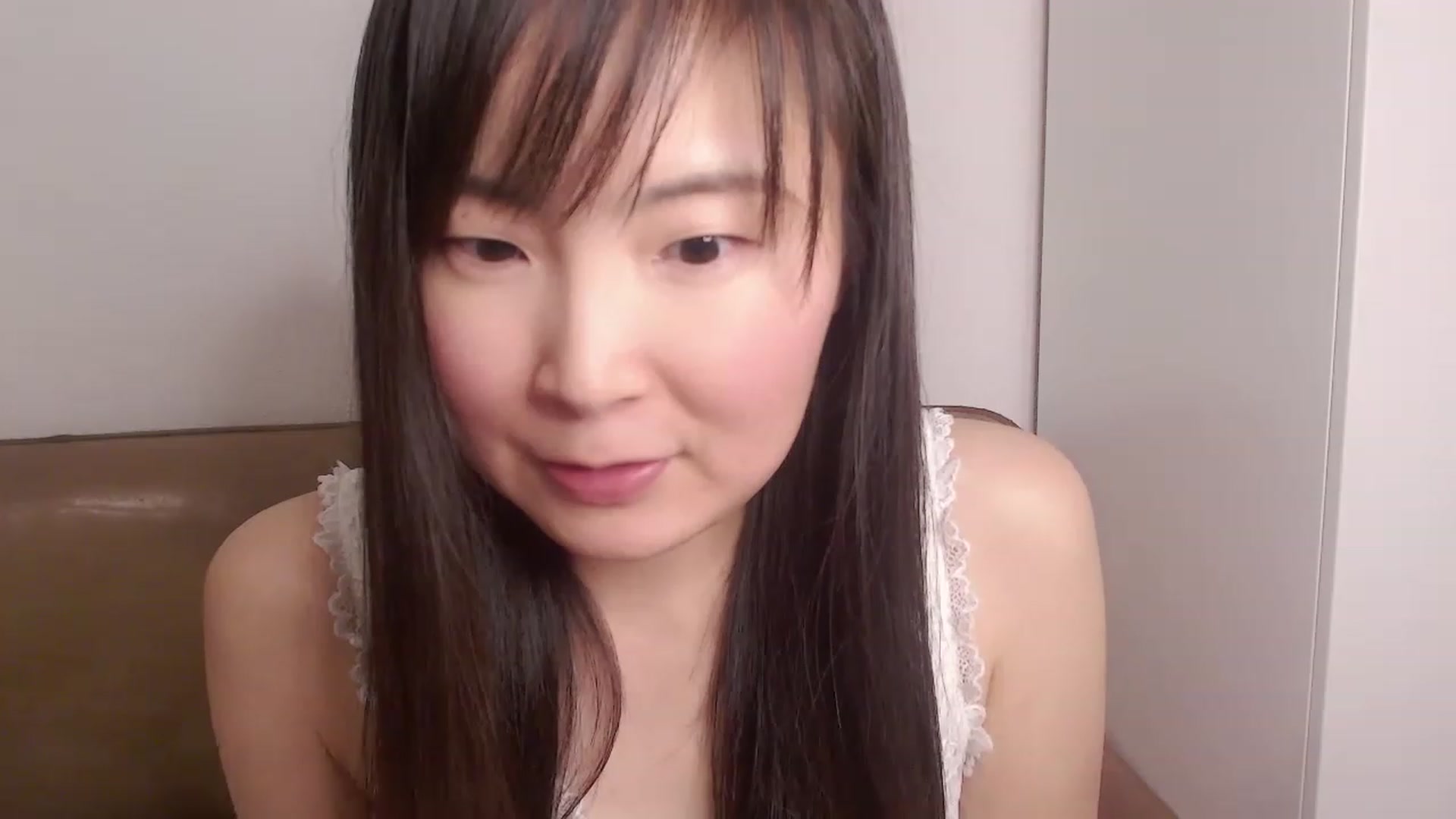 Gallery image thumbnail from Emma0000's myfreecams stream on, 11/29/2022, 10:34 image 3 of 20