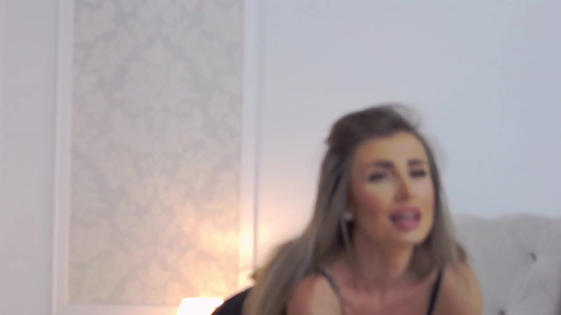 Gallery image thumbnail from EmmaAndersson's myfreecams stream on, 01/06/2023, 07:49 image 2 of 20