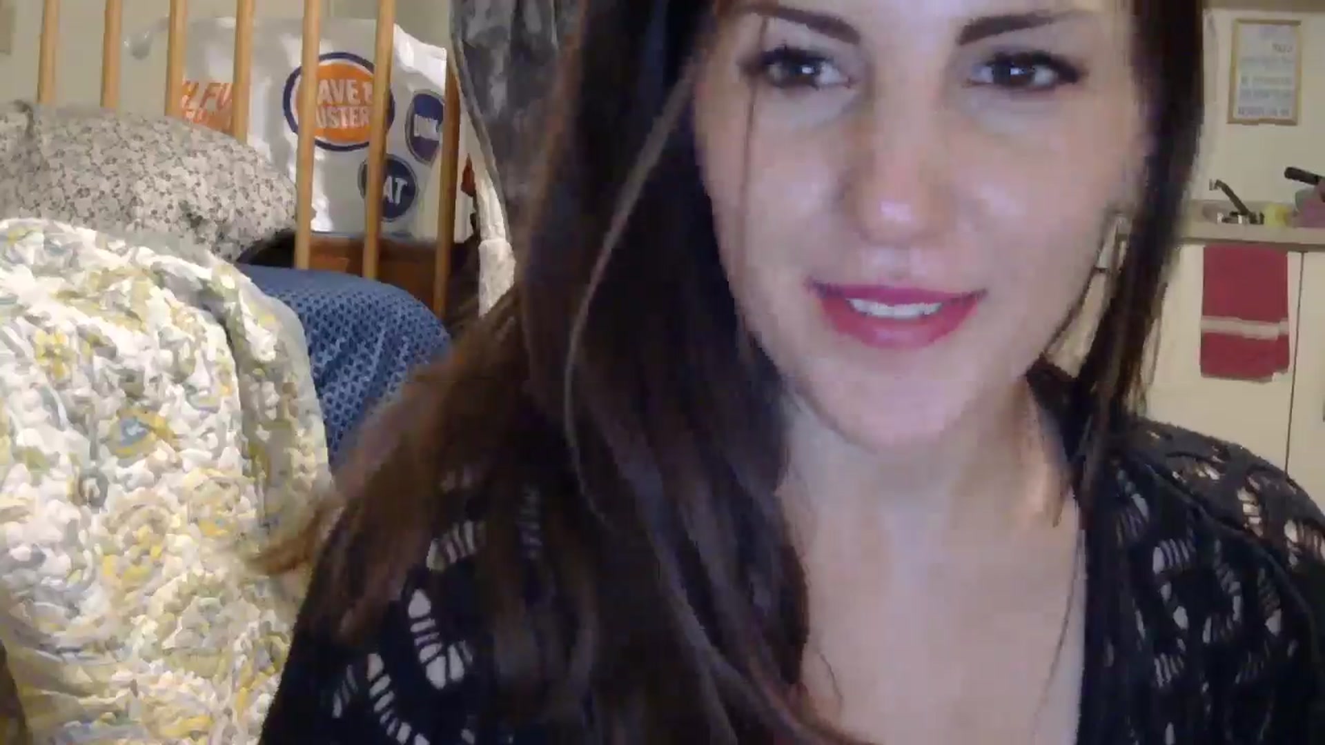 Gallery image thumbnail from EmmaBreeze's myfreecams stream on, 05/13/2024, 06:58 image 14 of 20