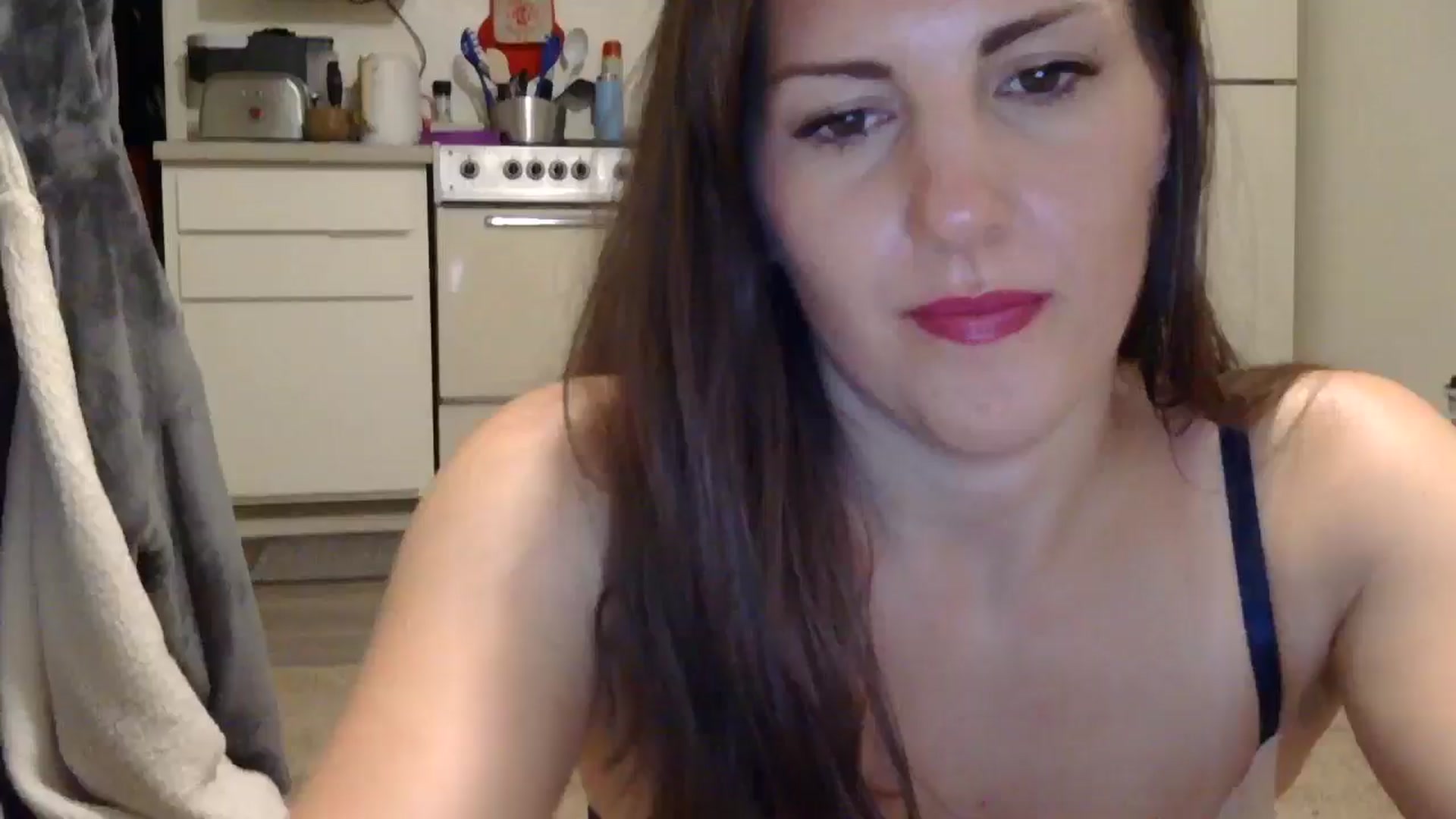 Gallery image thumbnail from EmmaBreeze's myfreecams stream on, 05/13/2024, 07:17 image 14 of 20