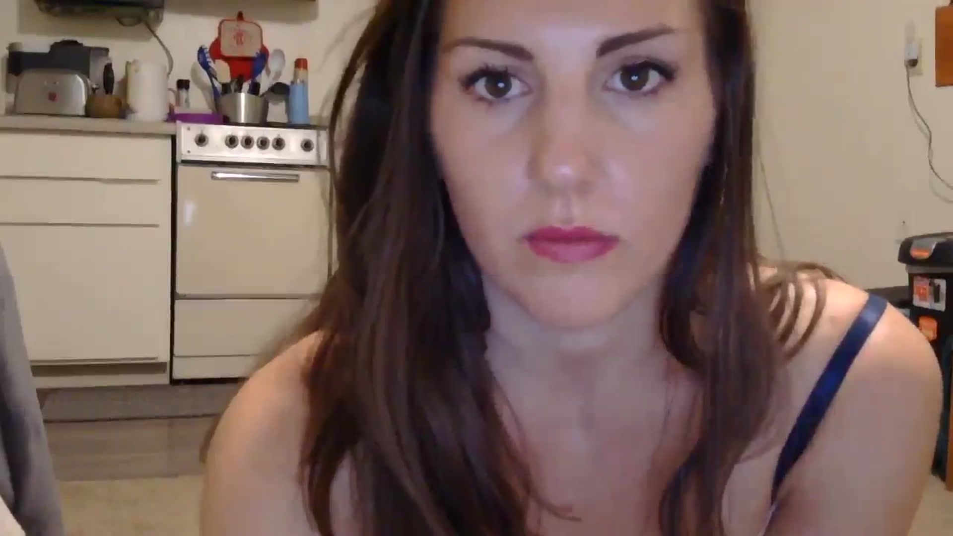 Gallery image thumbnail from EmmaBreeze's myfreecams stream on, 05/13/2024, 07:17 image 4 of 20