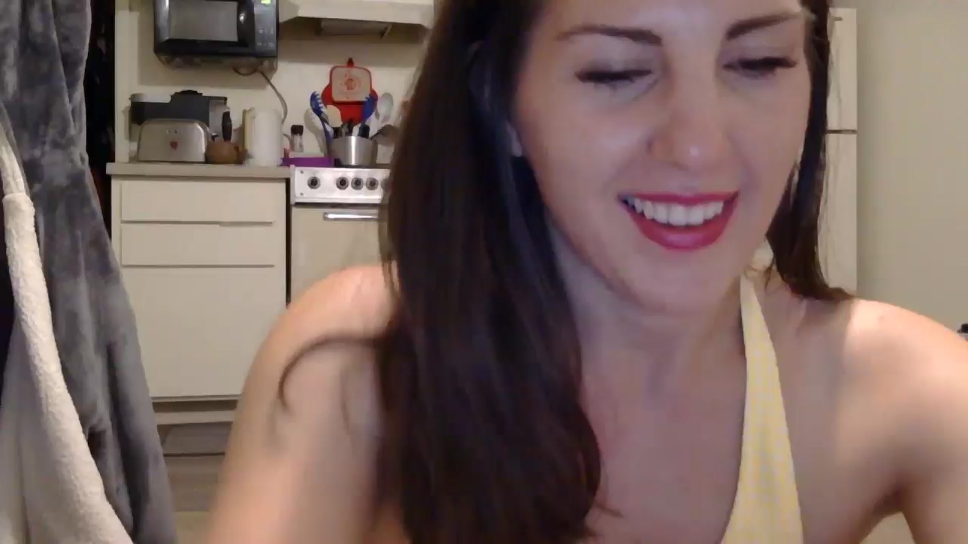 Gallery image thumbnail from EmmaBreeze's myfreecams stream on, 05/13/2024, 08:12 image 1 of 20