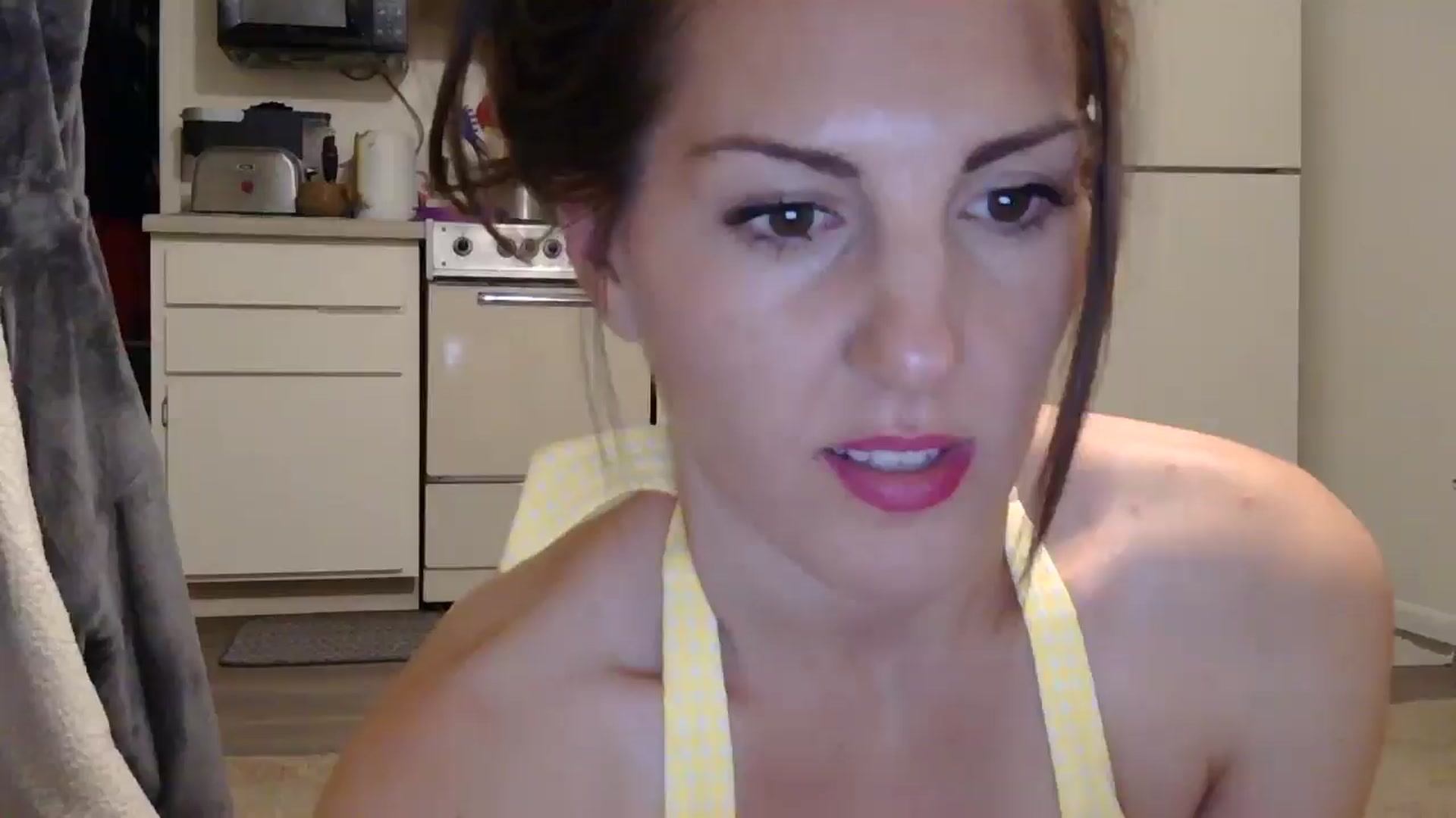 Gallery image thumbnail from EmmaBreeze's myfreecams stream on, 05/13/2024, 08:12 image 14 of 20
