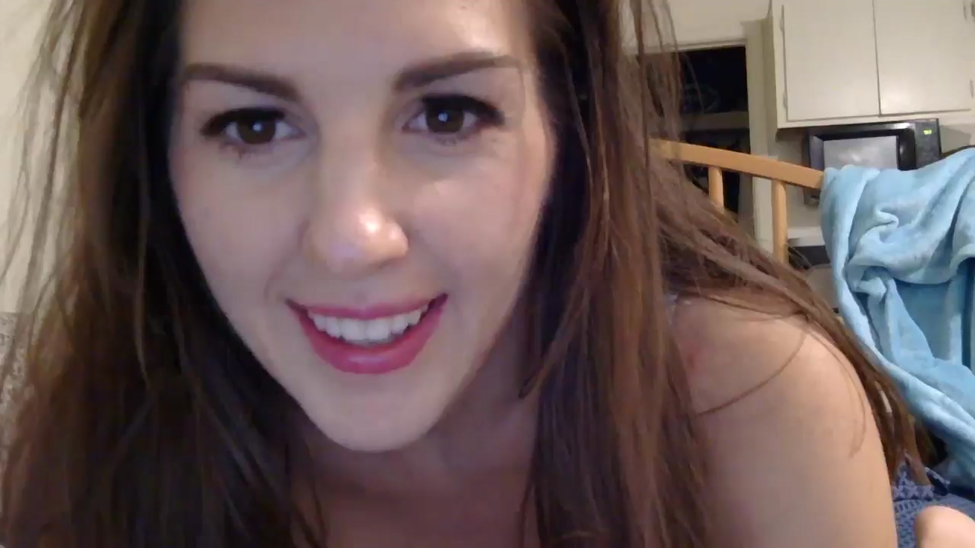Gallery image thumbnail from EmmaBreeze's myfreecams stream on, 05/18/2024, 15:13 image 1 of 20